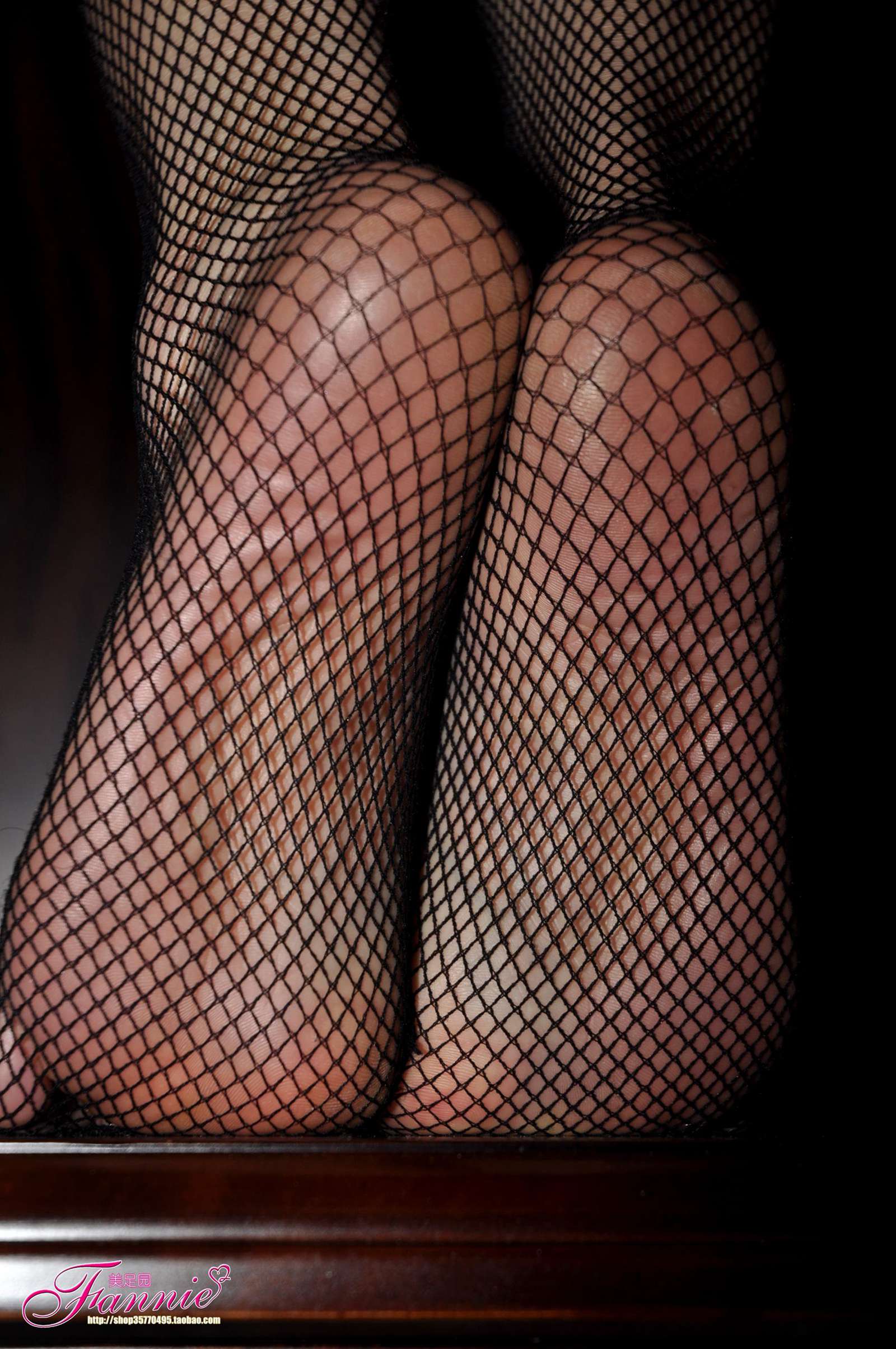 图片[44]-Fannie芬妮每足园 No.455 网不住的风情 黑网2[61P] – 速更版-美库