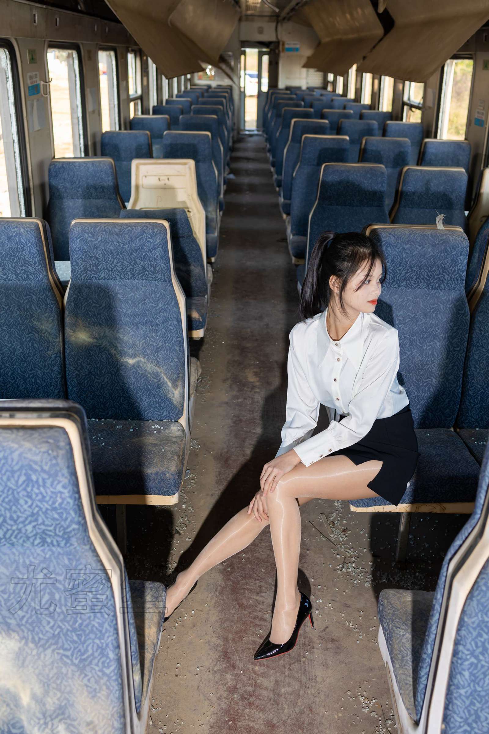 图片[43]-尤蜜丝 NO.089 穿搭推广展示图集[102P] – 速更版-美库