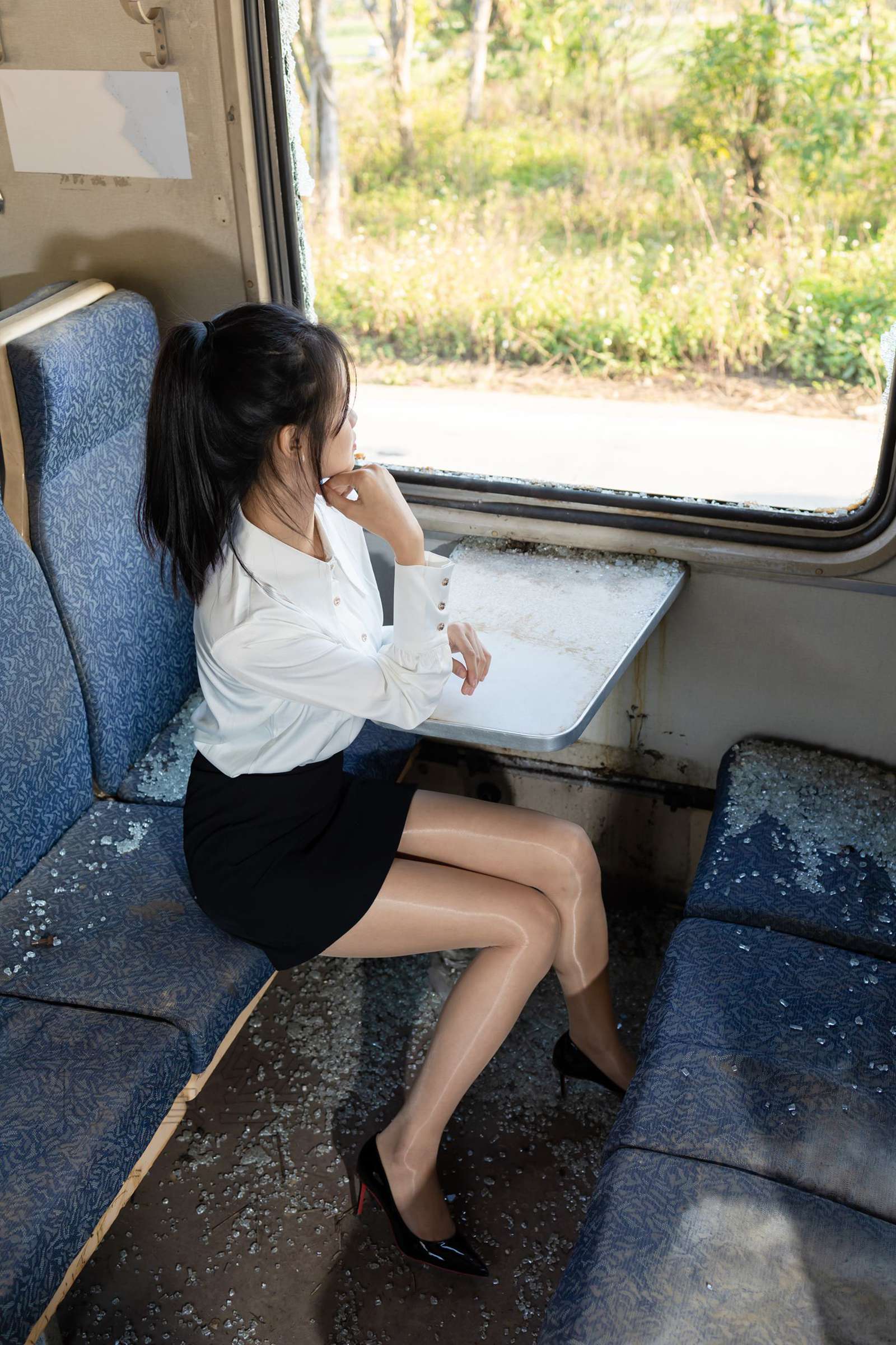 图片[45]-尤蜜丝 NO.089 穿搭推广展示图集[102P] – 速更版-美库