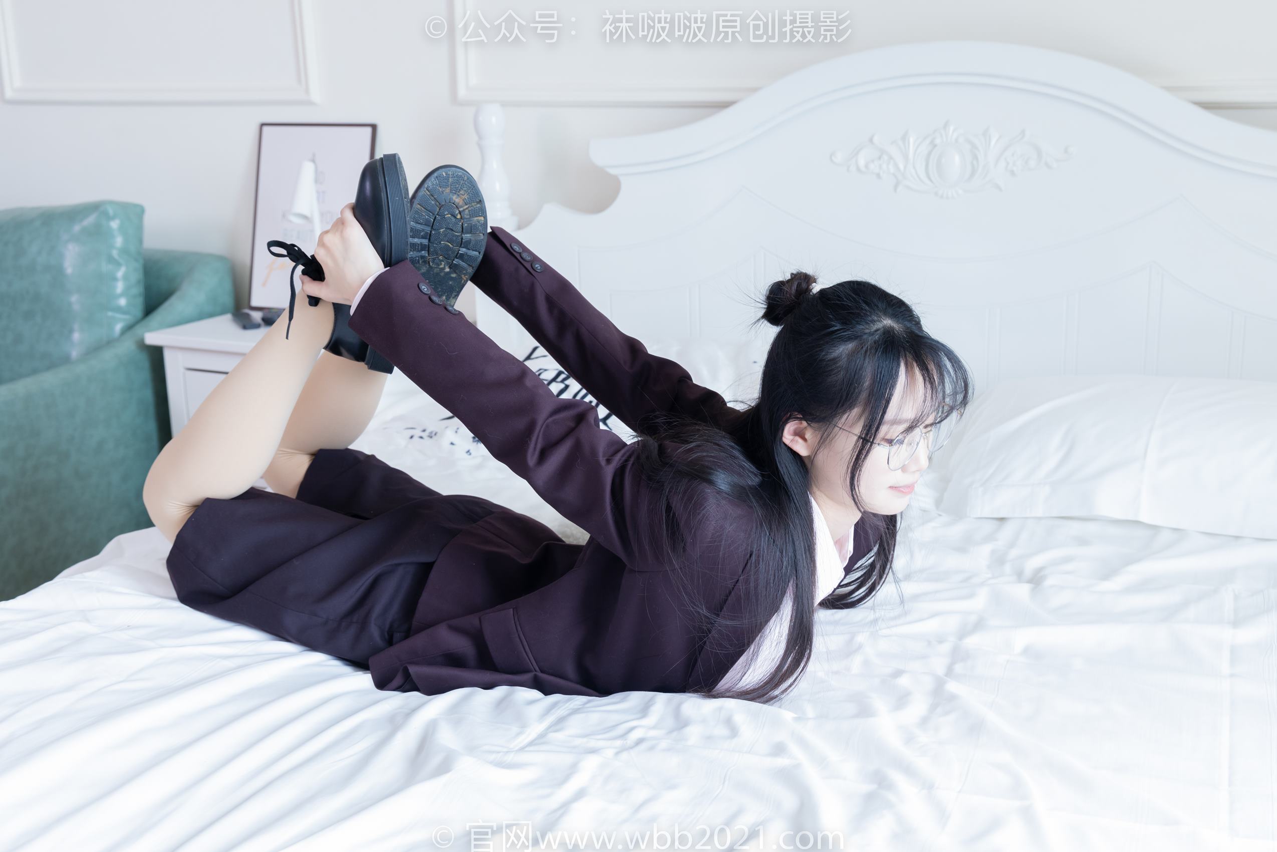 图片[30]-[BoBoSocks袜啵啵]NO.362 甜甜圈-两双皮鞋、厚肉丝、厚黑丝、ol制服[230P] – 速更版-美库