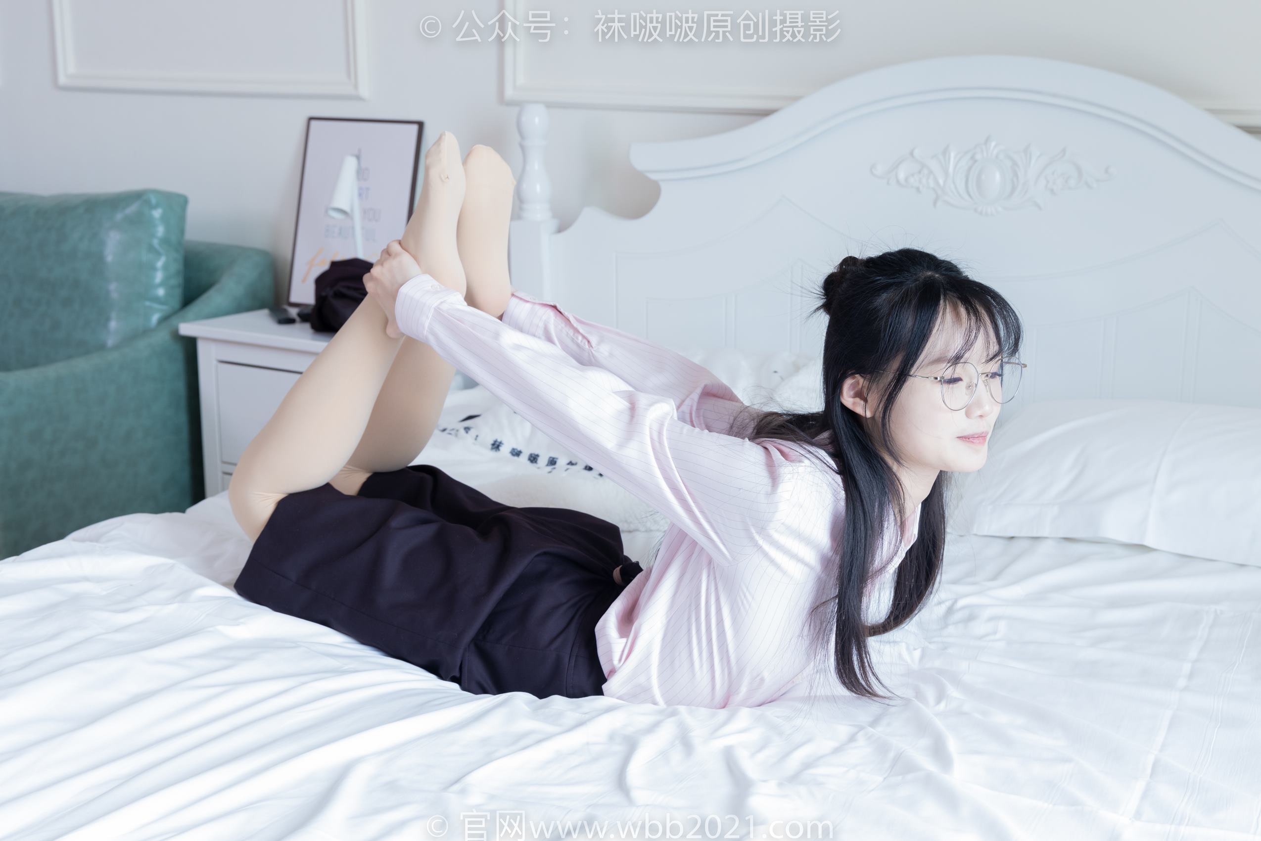 图片[40]-[BoBoSocks袜啵啵]NO.362 甜甜圈-两双皮鞋、厚肉丝、厚黑丝、ol制服[230P] – 速更版-美库