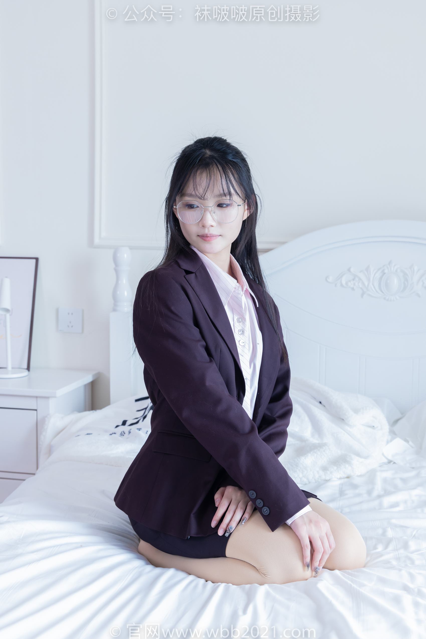 图片[69]-[BoBoSocks袜啵啵]NO.362 甜甜圈-两双皮鞋、厚肉丝、厚黑丝、ol制服[230P] – 速更版-美库