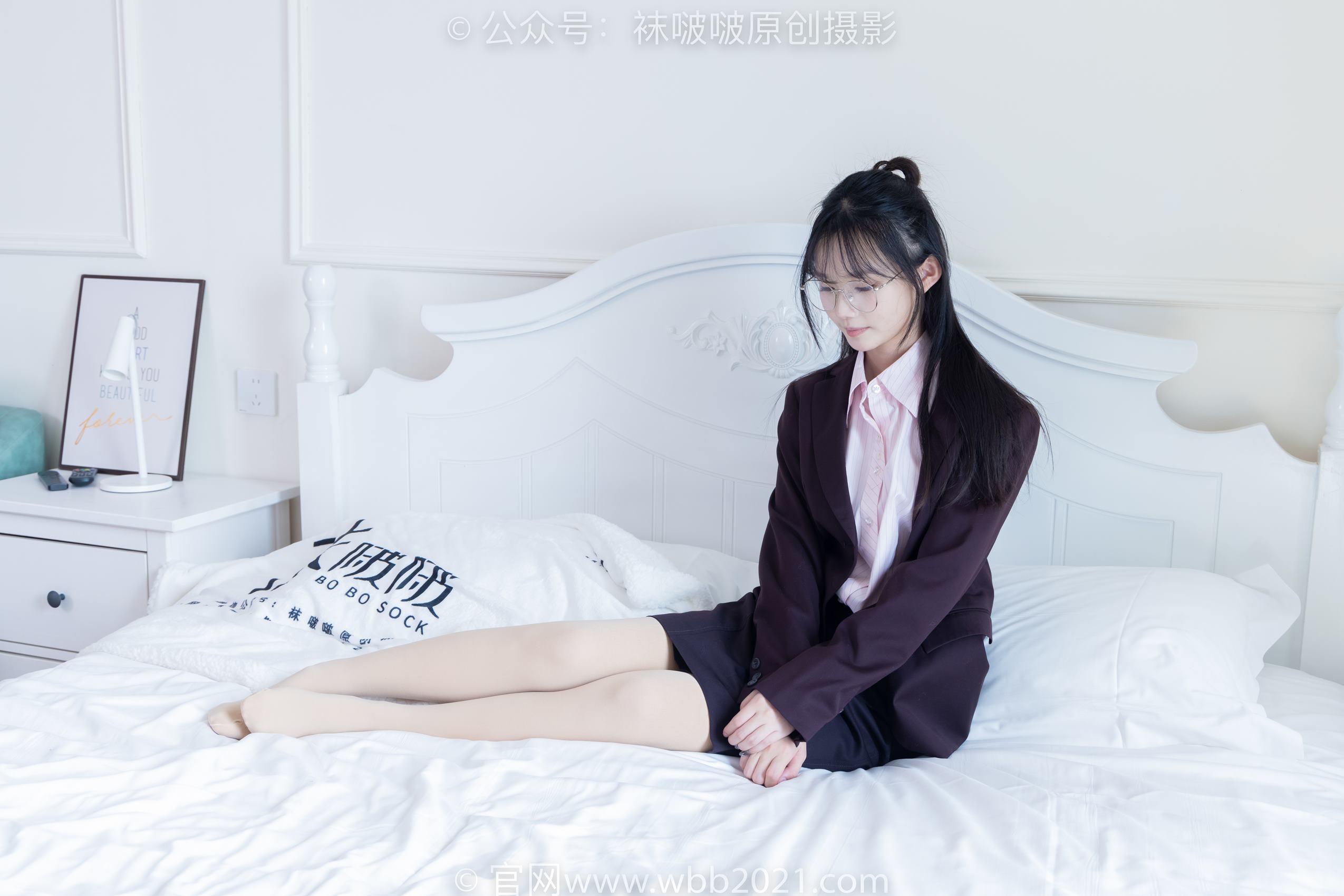 图片[87]-[BoBoSocks袜啵啵]NO.362 甜甜圈-两双皮鞋、厚肉丝、厚黑丝、ol制服[230P] – 速更版-美库