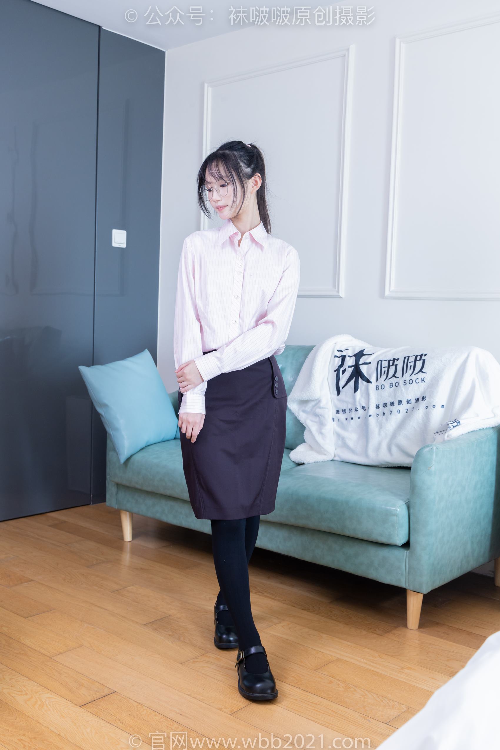 图片[97]-[BoBoSocks袜啵啵]NO.362 甜甜圈-两双皮鞋、厚肉丝、厚黑丝、ol制服[230P] – 速更版-美库