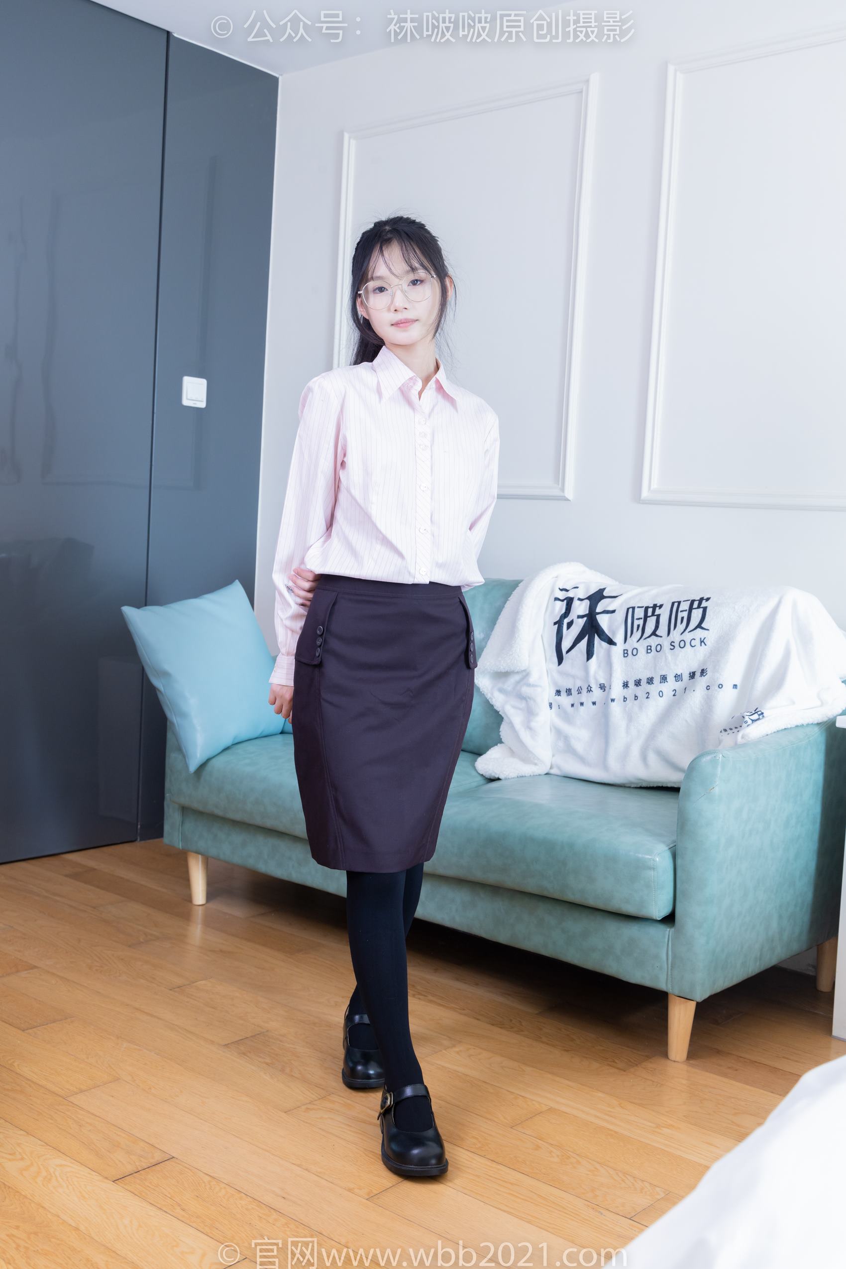 图片[98]-[BoBoSocks袜啵啵]NO.362 甜甜圈-两双皮鞋、厚肉丝、厚黑丝、ol制服[230P] – 速更版-美库