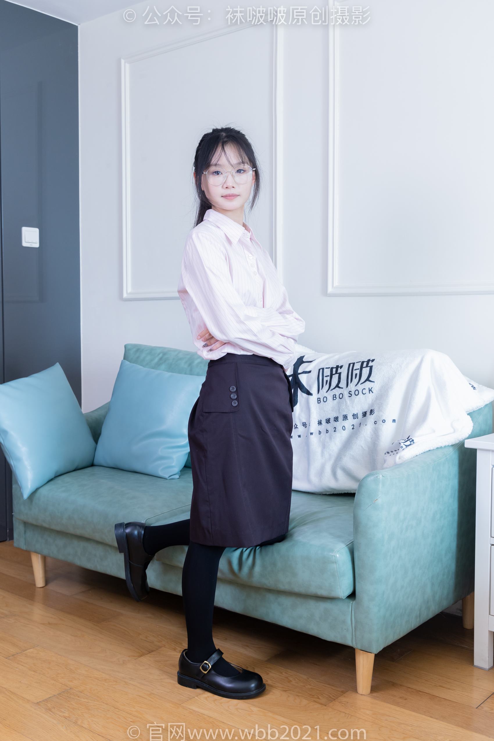 图片[106]-[BoBoSocks袜啵啵]NO.362 甜甜圈-两双皮鞋、厚肉丝、厚黑丝、ol制服[230P] – 速更版-美库