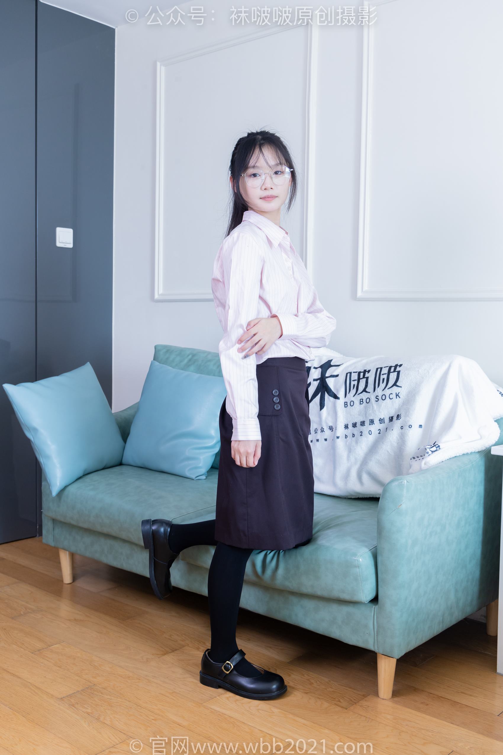 图片[107]-[BoBoSocks袜啵啵]NO.362 甜甜圈-两双皮鞋、厚肉丝、厚黑丝、ol制服[230P] – 速更版-美库