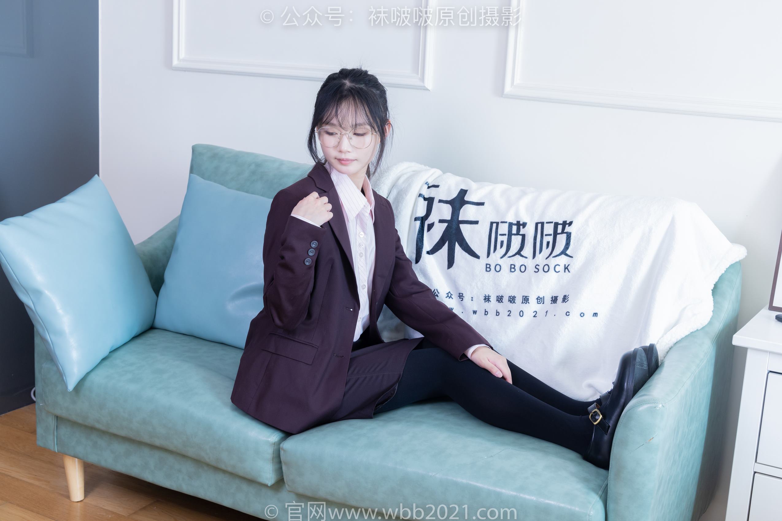 图片[110]-[BoBoSocks袜啵啵]NO.362 甜甜圈-两双皮鞋、厚肉丝、厚黑丝、ol制服[230P] – 速更版-美库