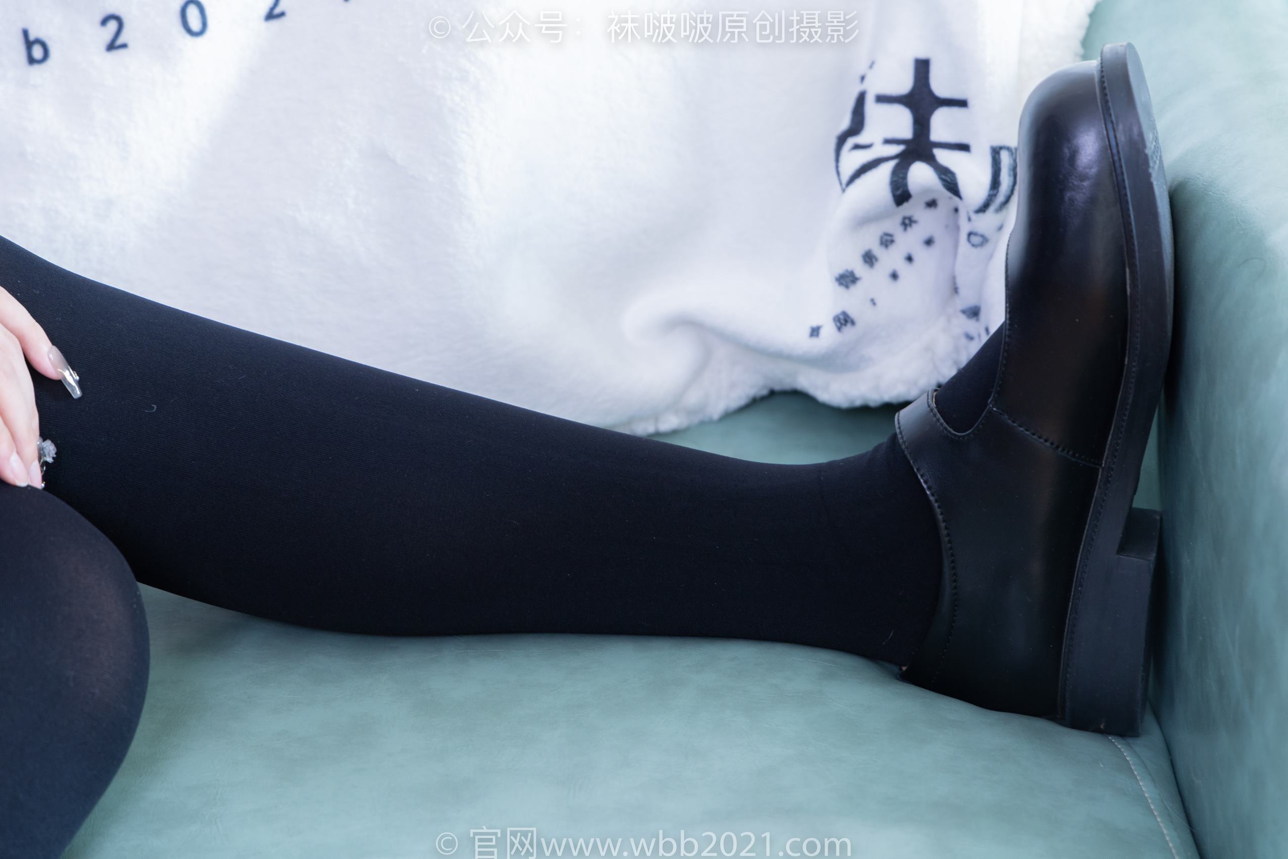 图片[115]-[BoBoSocks袜啵啵]NO.362 甜甜圈-两双皮鞋、厚肉丝、厚黑丝、ol制服[230P] – 速更版-美库