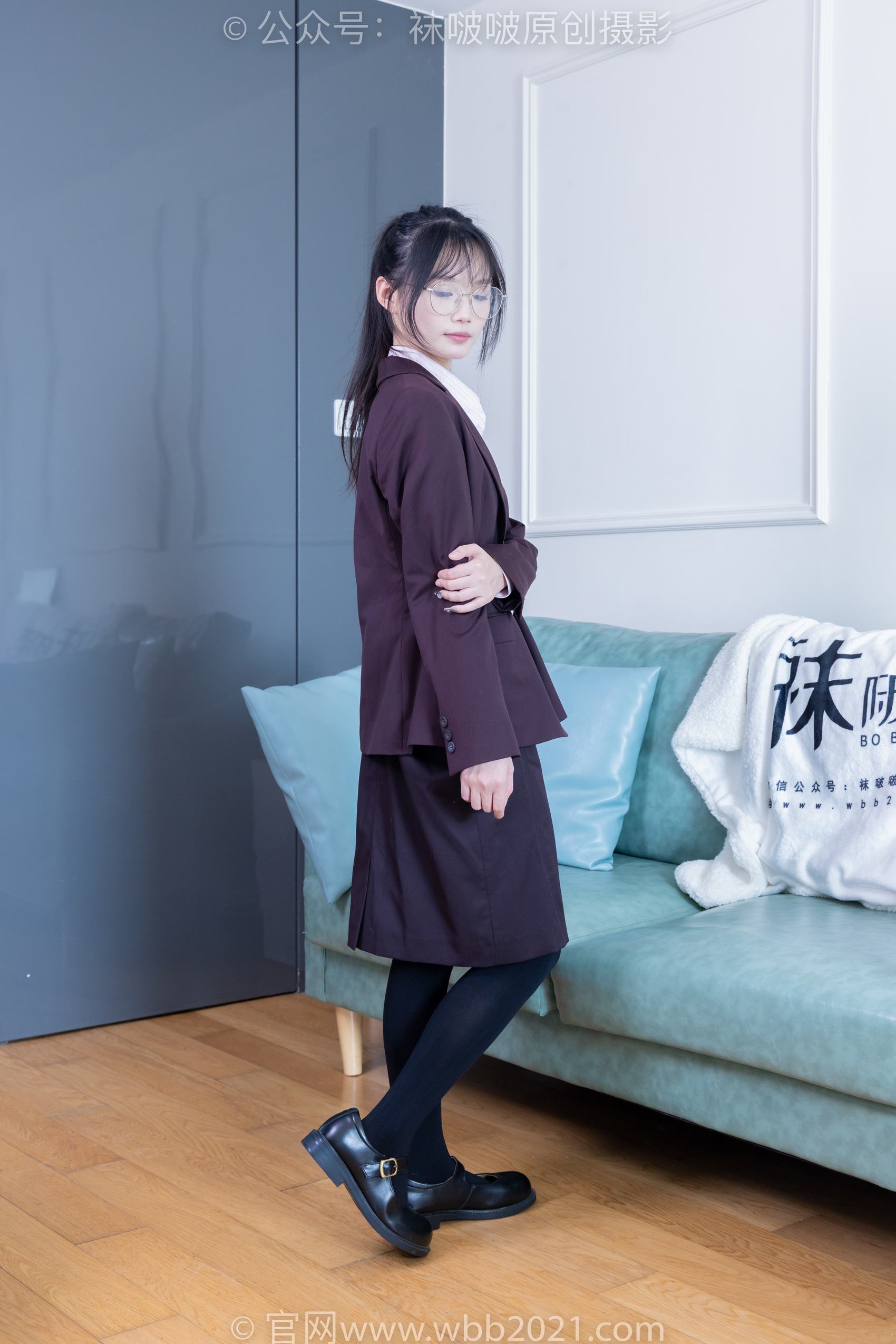 图片[129]-[BoBoSocks袜啵啵]NO.362 甜甜圈-两双皮鞋、厚肉丝、厚黑丝、ol制服[230P] – 速更版-美库