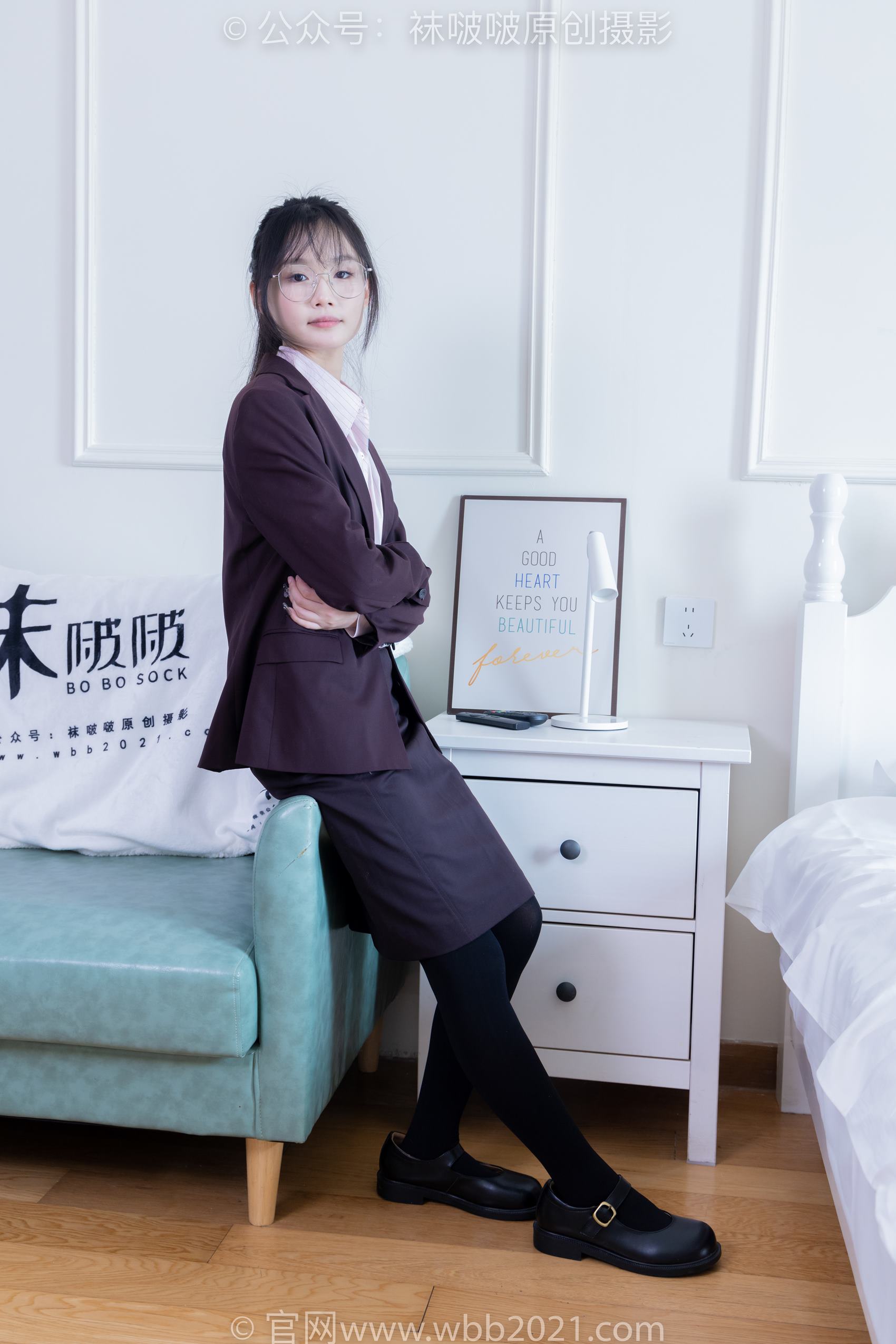 图片[131]-[BoBoSocks袜啵啵]NO.362 甜甜圈-两双皮鞋、厚肉丝、厚黑丝、ol制服[230P] – 速更版-美库