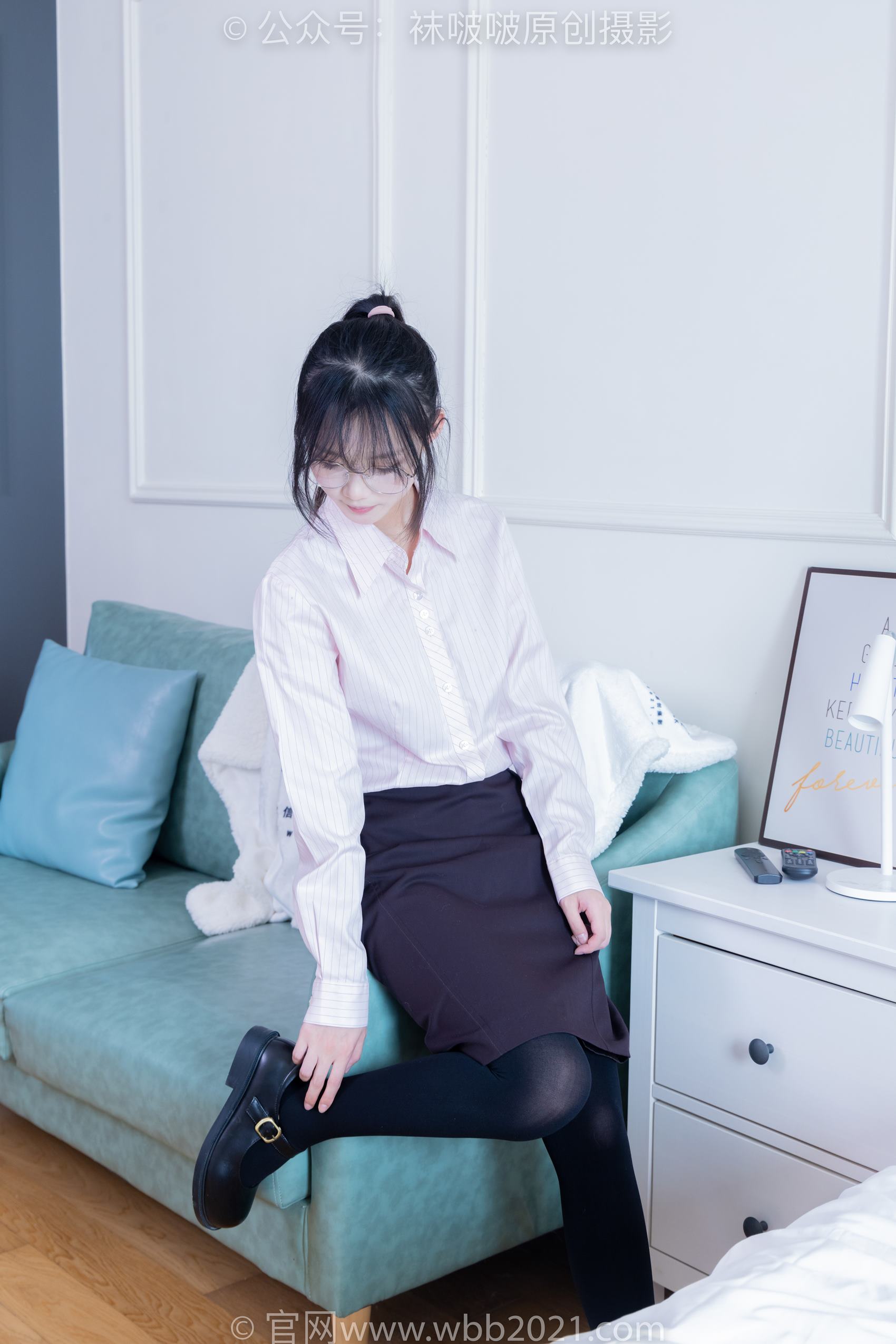 图片[140]-[BoBoSocks袜啵啵]NO.362 甜甜圈-两双皮鞋、厚肉丝、厚黑丝、ol制服[230P] – 速更版-美库