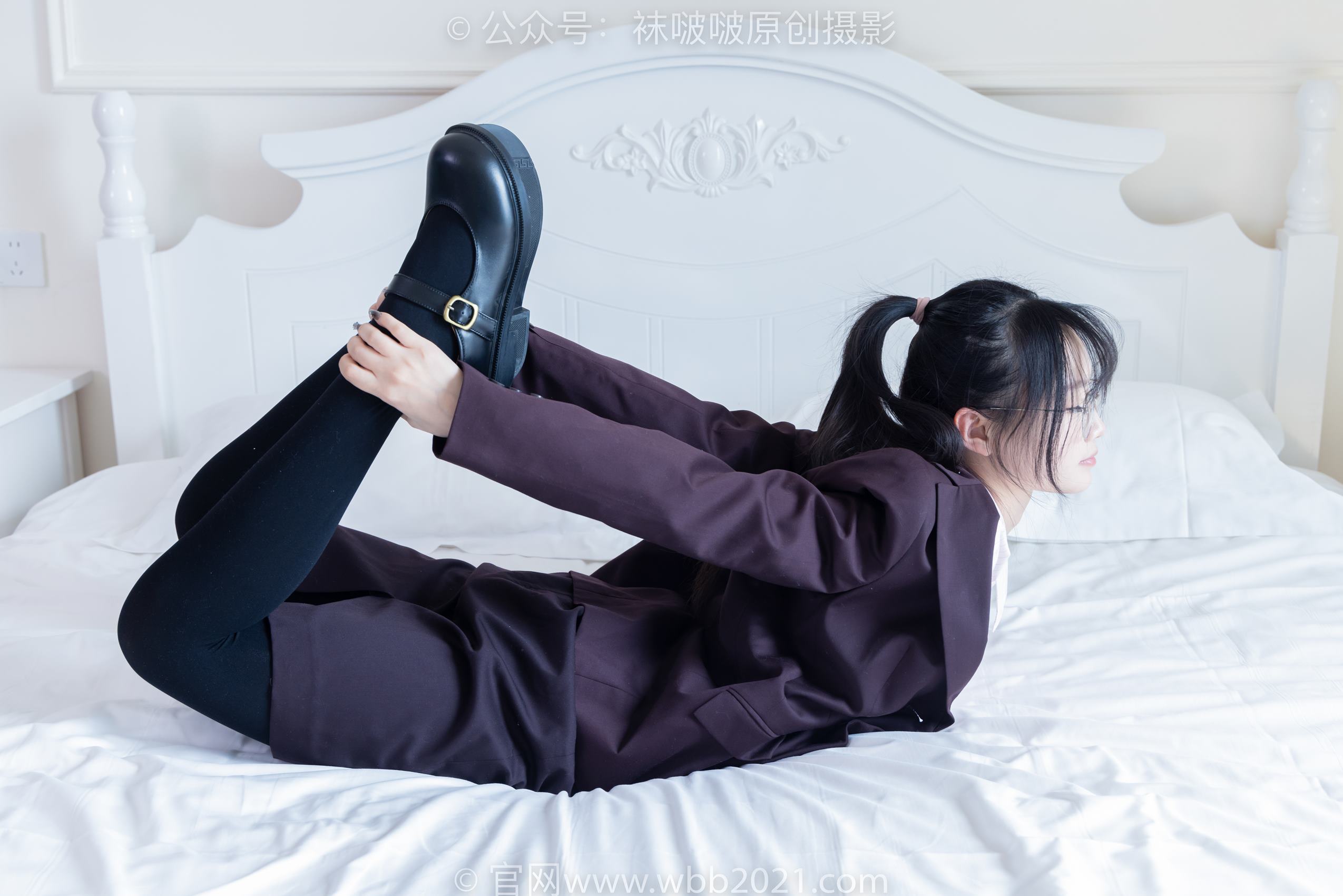 图片[156]-[BoBoSocks袜啵啵]NO.362 甜甜圈-两双皮鞋、厚肉丝、厚黑丝、ol制服[230P] – 速更版-美库