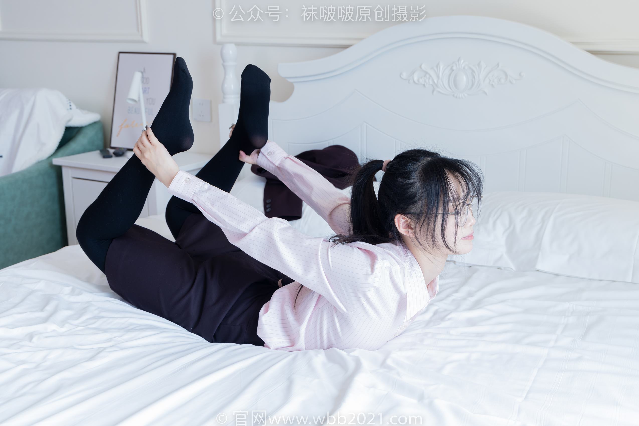 图片[168]-[BoBoSocks袜啵啵]NO.362 甜甜圈-两双皮鞋、厚肉丝、厚黑丝、ol制服[230P] – 速更版-美库