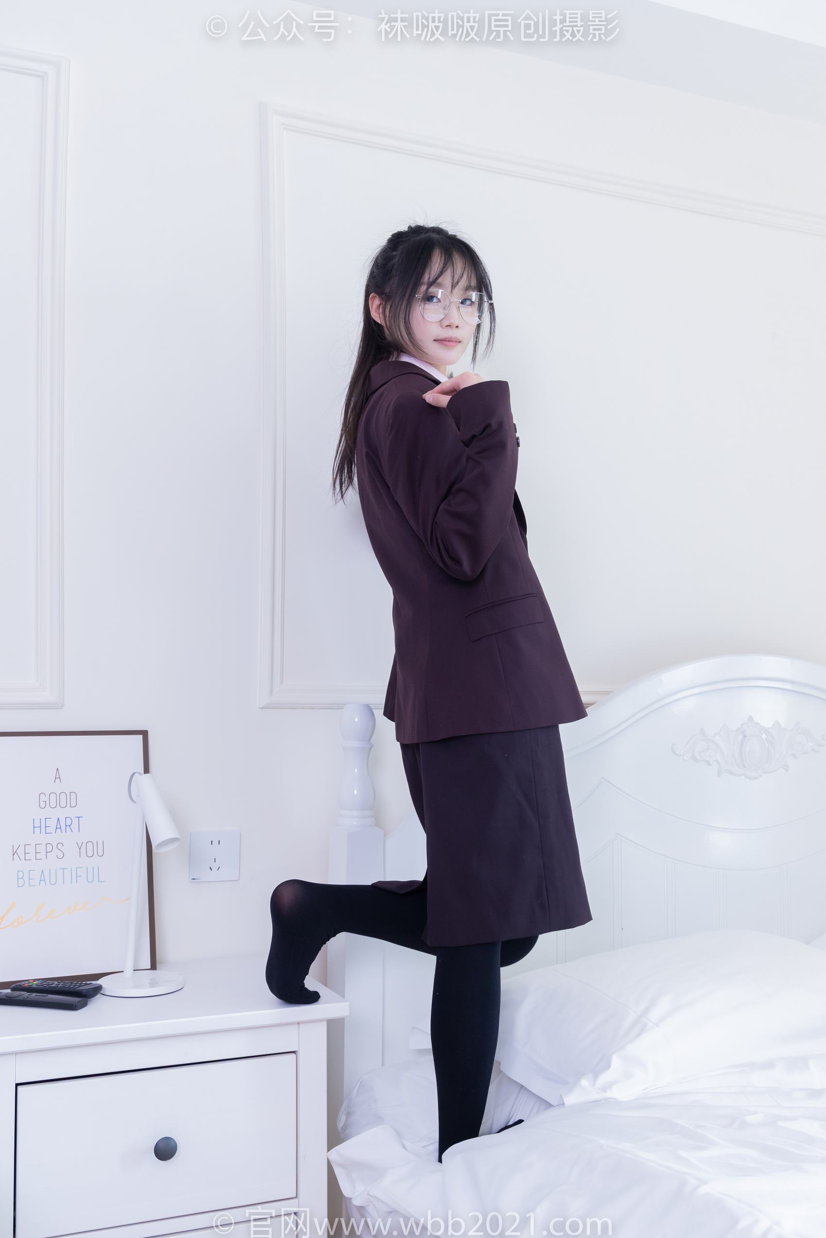 图片[197]-[BoBoSocks袜啵啵]NO.362 甜甜圈-两双皮鞋、厚肉丝、厚黑丝、ol制服[230P] – 速更版-美库