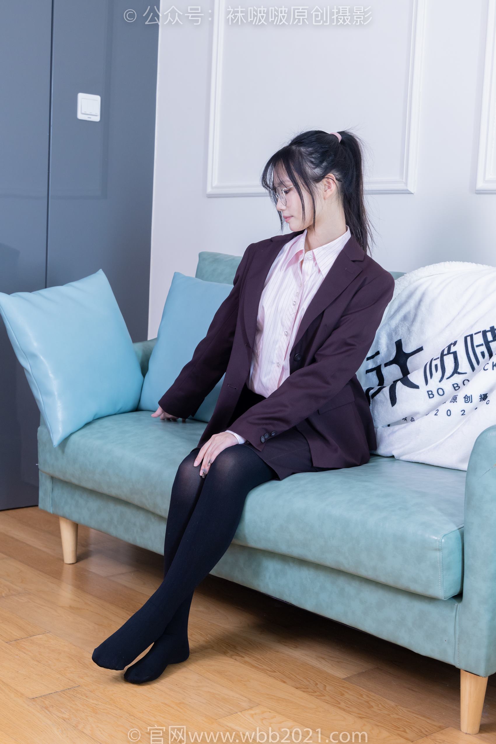 图片[206]-[BoBoSocks袜啵啵]NO.362 甜甜圈-两双皮鞋、厚肉丝、厚黑丝、ol制服[230P] – 速更版-美库