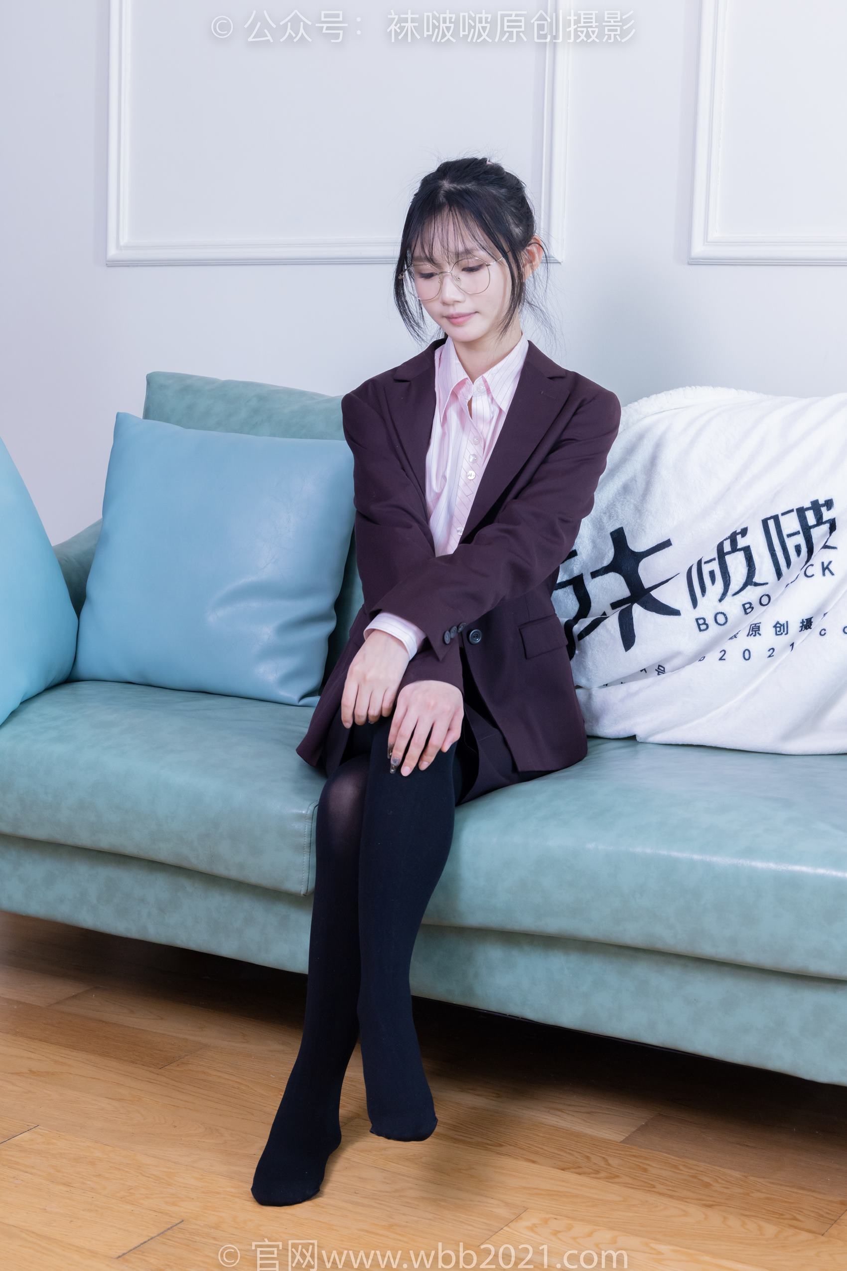 图片[209]-[BoBoSocks袜啵啵]NO.362 甜甜圈-两双皮鞋、厚肉丝、厚黑丝、ol制服[230P] – 速更版-美库