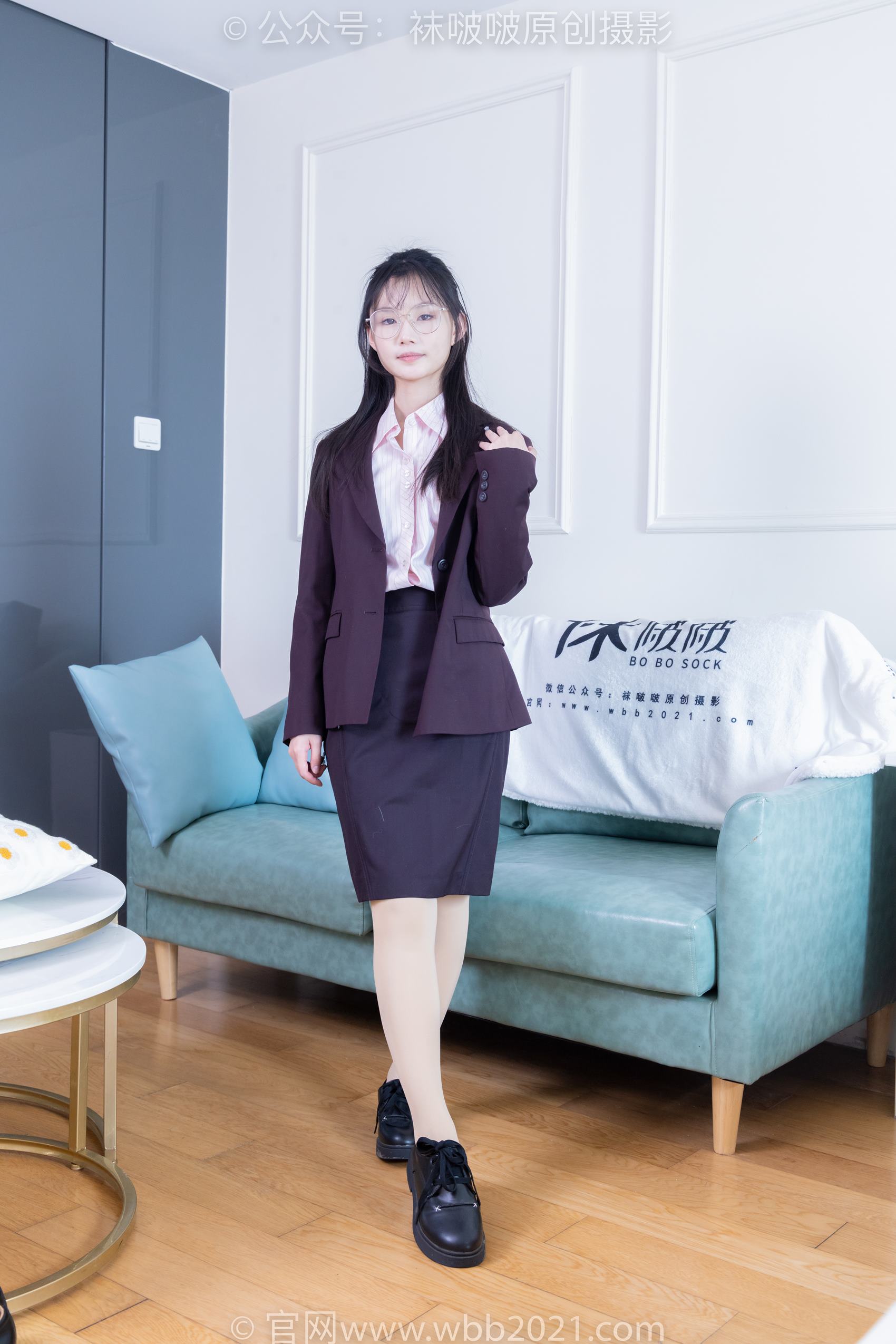 图片[225]-[BoBoSocks袜啵啵]NO.362 甜甜圈-两双皮鞋、厚肉丝、厚黑丝、ol制服[230P] – 速更版-美库