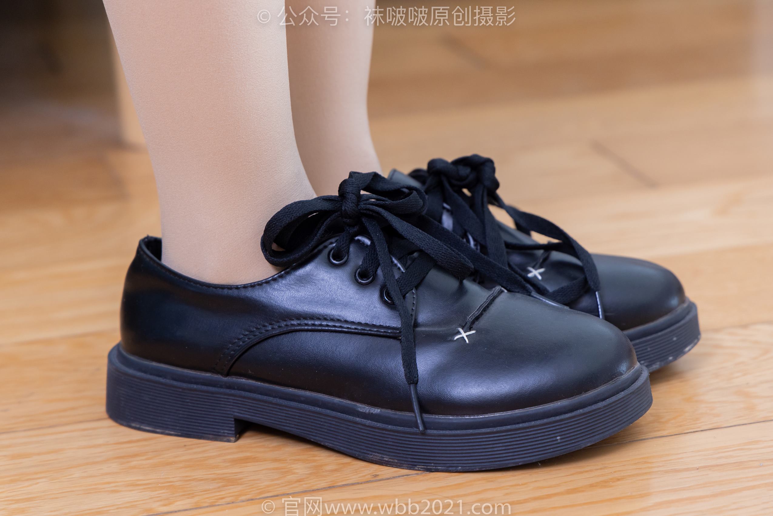 图片[231]-[BoBoSocks袜啵啵]NO.362 甜甜圈-两双皮鞋、厚肉丝、厚黑丝、ol制服[230P] – 速更版-美库