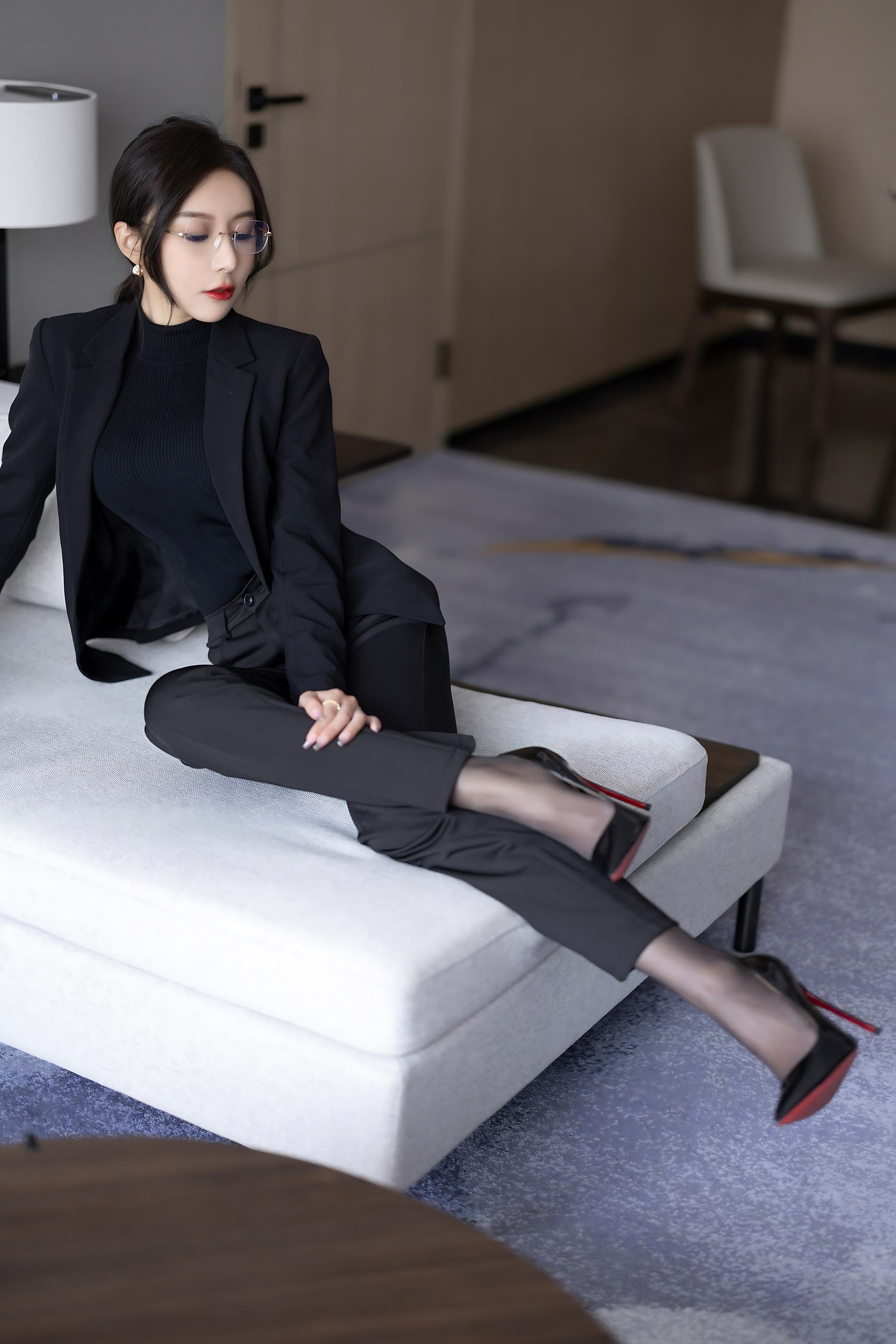 图片[19]-秀人模特@王馨瑶Yanni – 黑色西装加西裤高启兰 [61P] – 速更版-美库