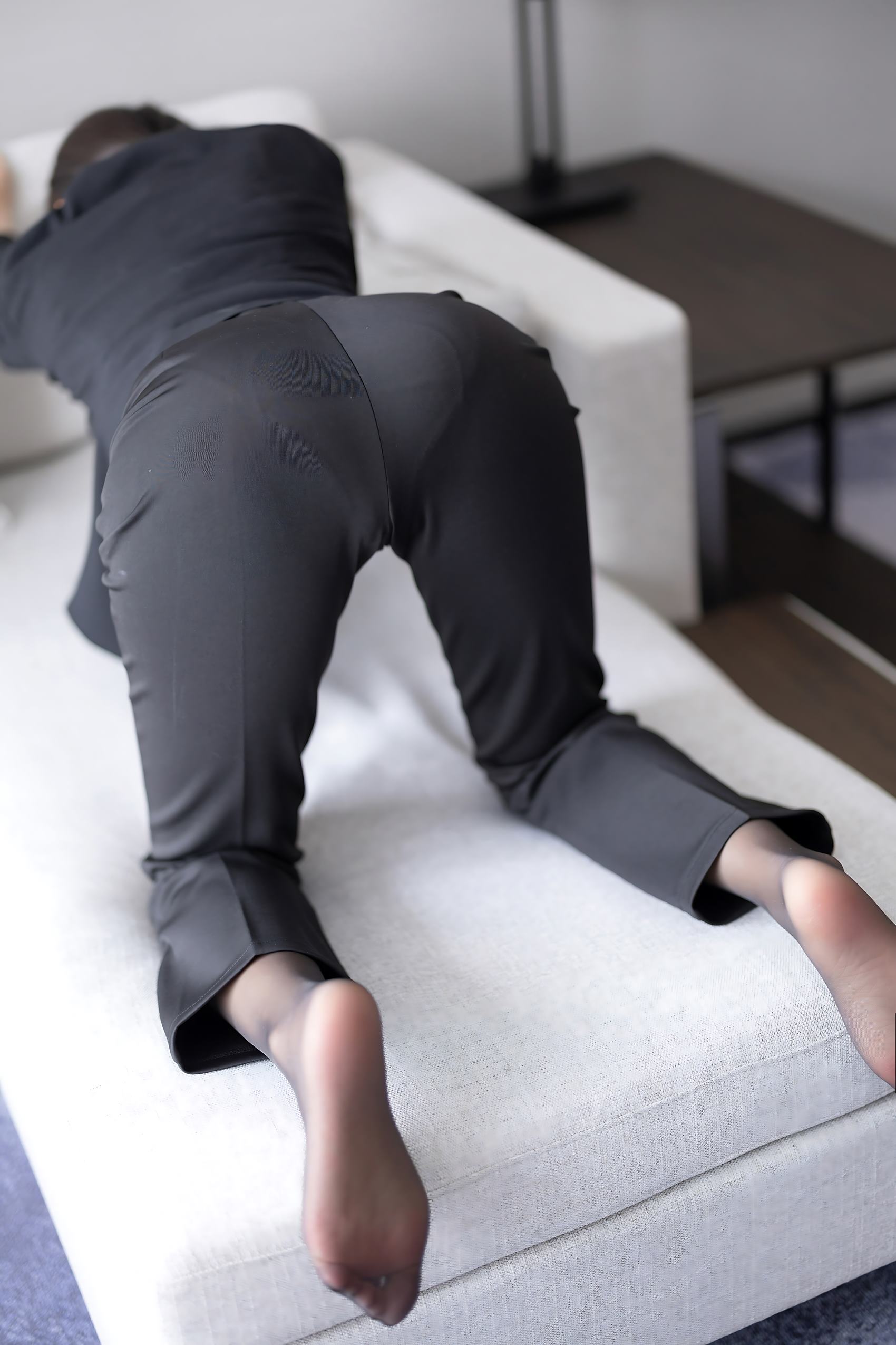 图片[28]-秀人模特@王馨瑶Yanni – 黑色西装加西裤高启兰 [61P] – 速更版-美库