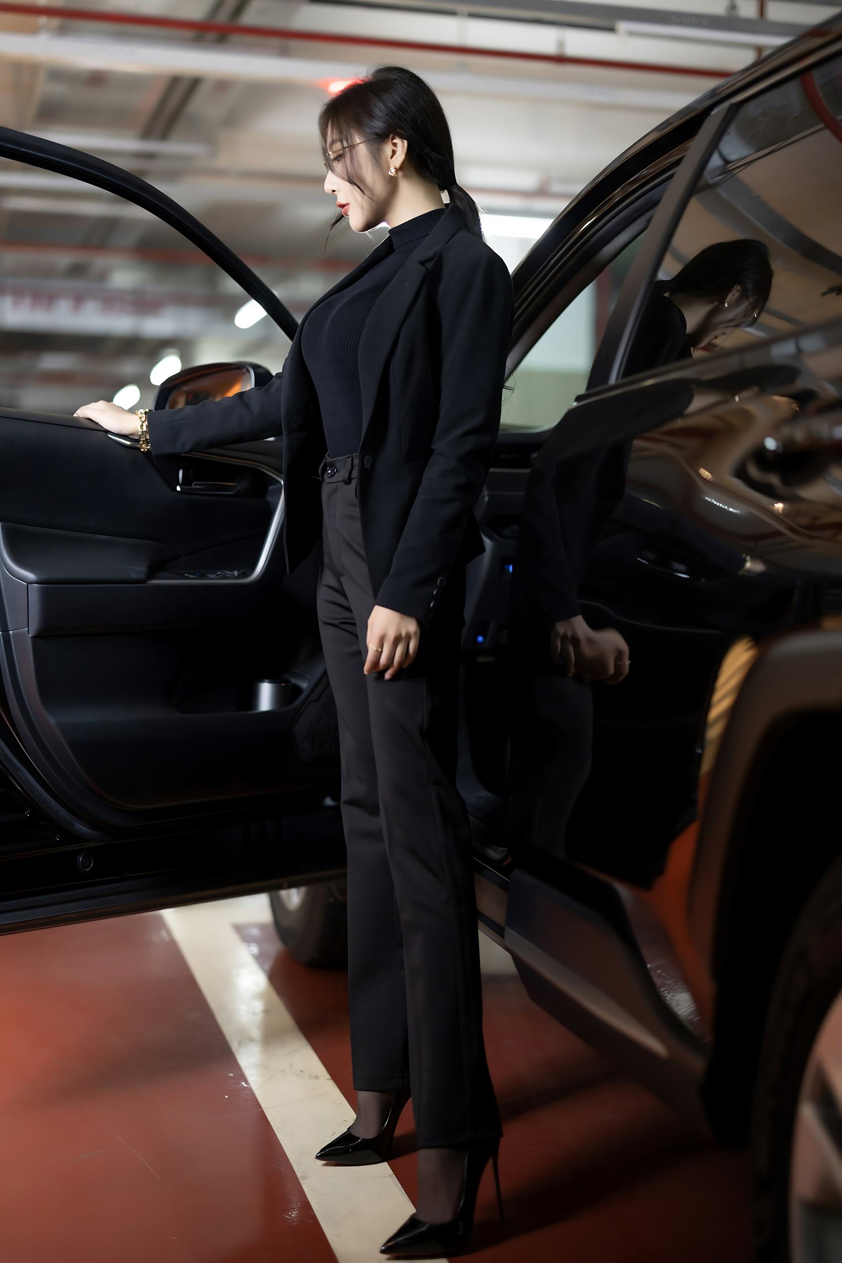 图片[57]-秀人模特@王馨瑶Yanni – 黑色西装加西裤高启兰 [61P] – 速更版-美库