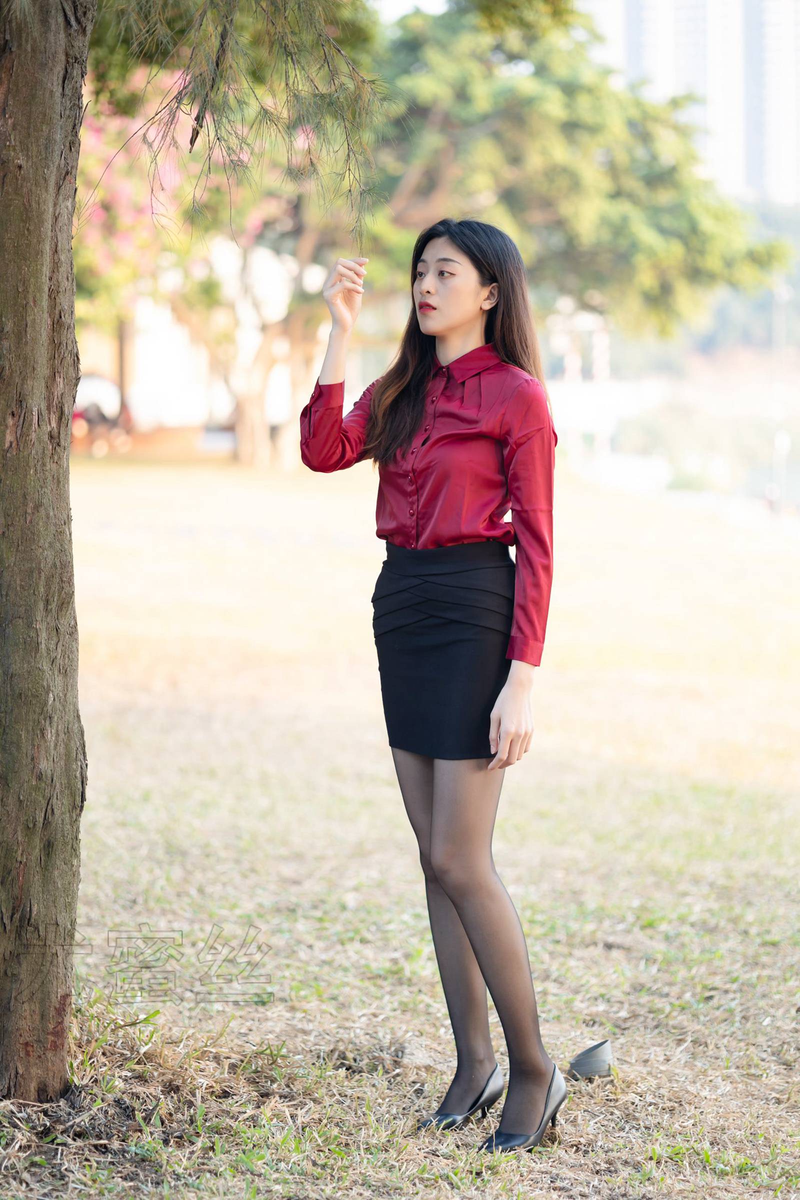 图片[56]-尤蜜丝 NO.090 穿搭推广展示图集[74P] – 速更版-美库