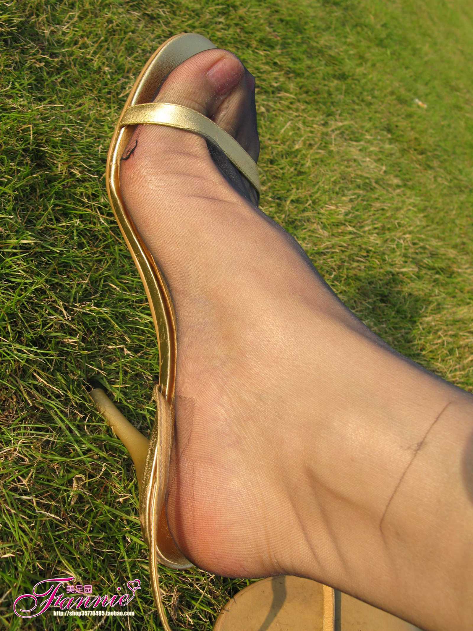 图片[21]-Fannie芬妮每足园 No.464 夕阳醉了 纯丝高跟[47P] – 速更版-美库