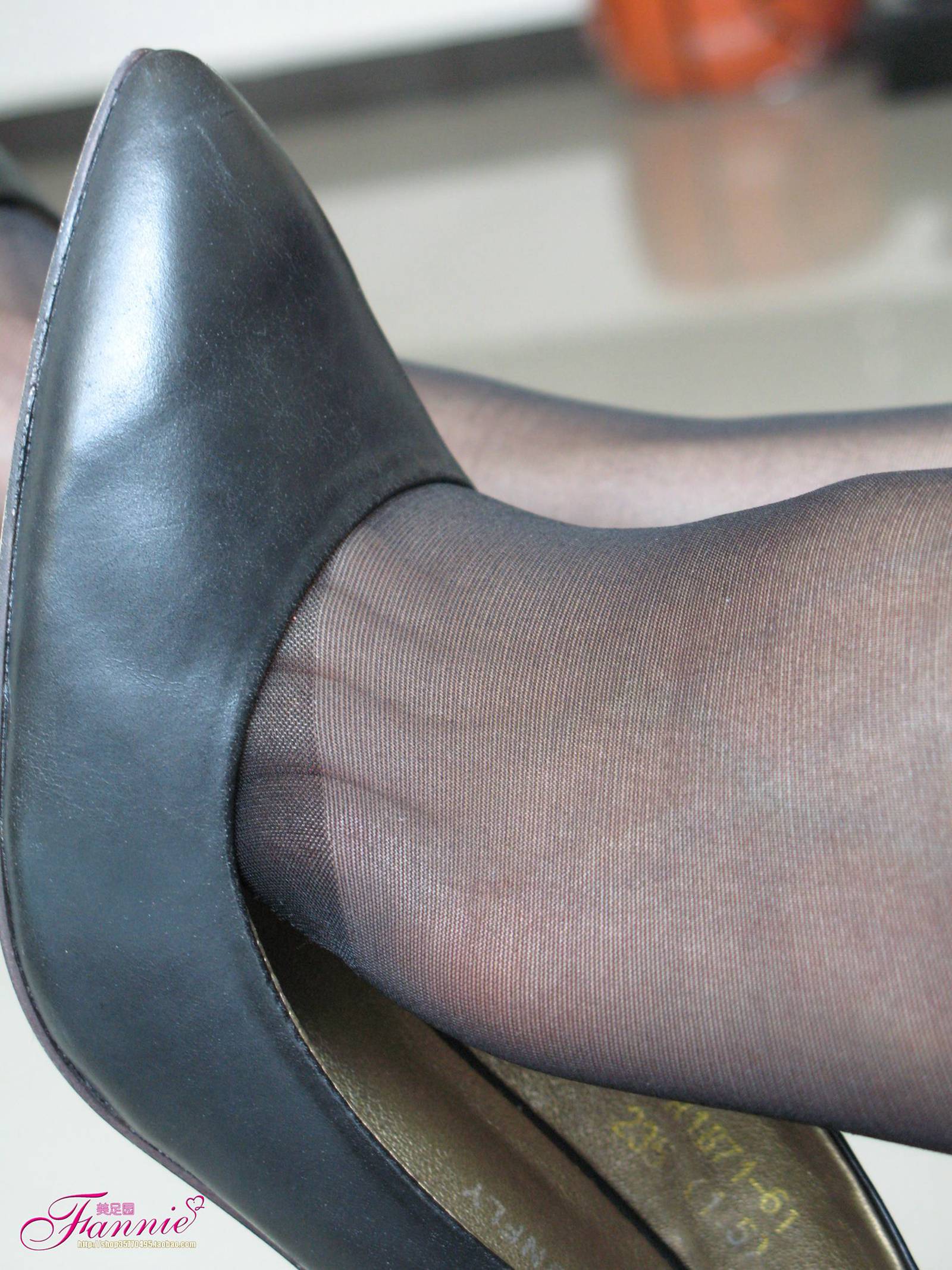 图片[65]-Fannie芬妮每足园 No.463 五月的丝恋 黑丝船袜[116P] – 速更版-美库