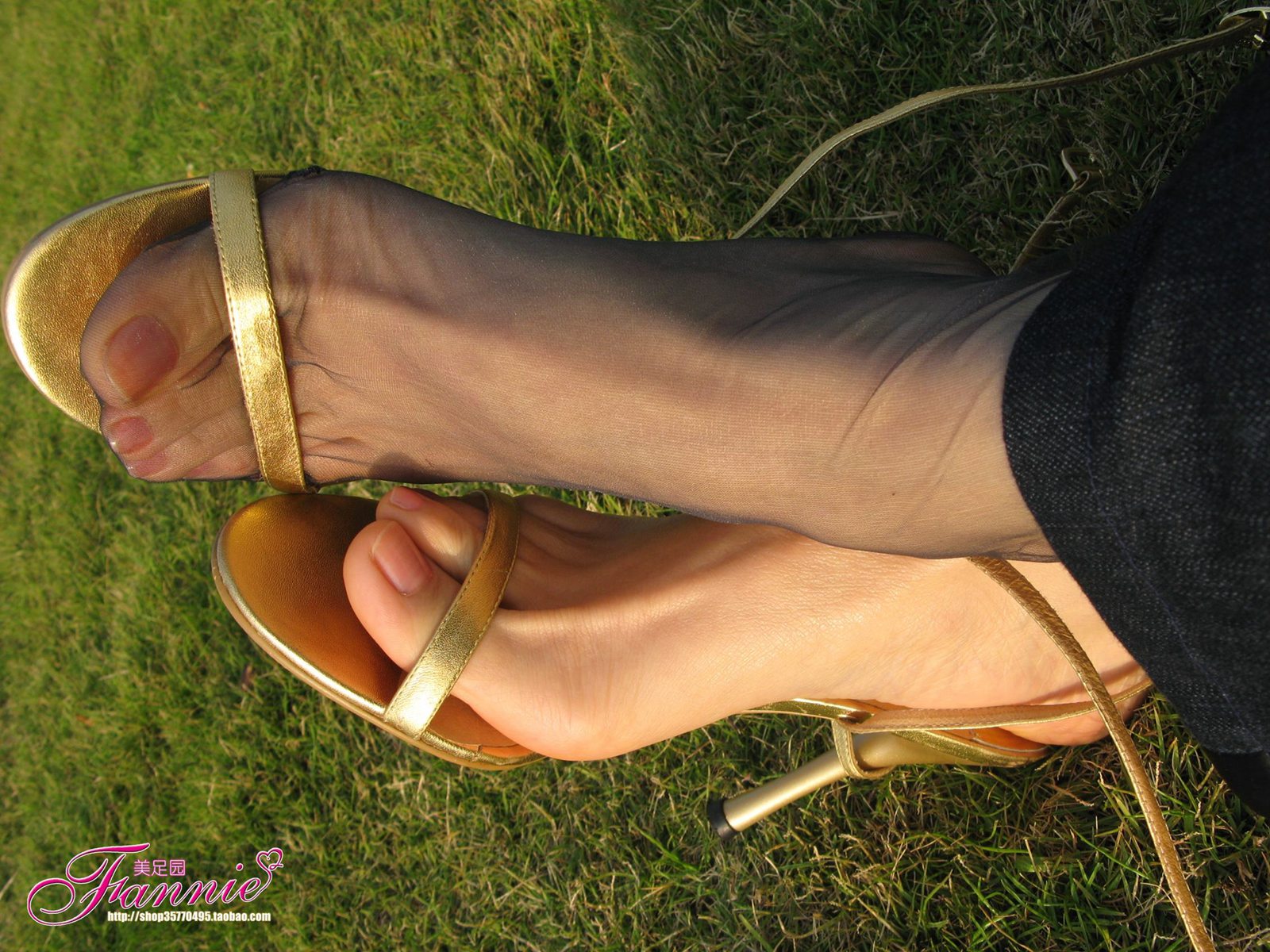 图片[32]-Fannie芬妮每足园 No.464 夕阳醉了 纯丝高跟[47P] – 速更版-美库