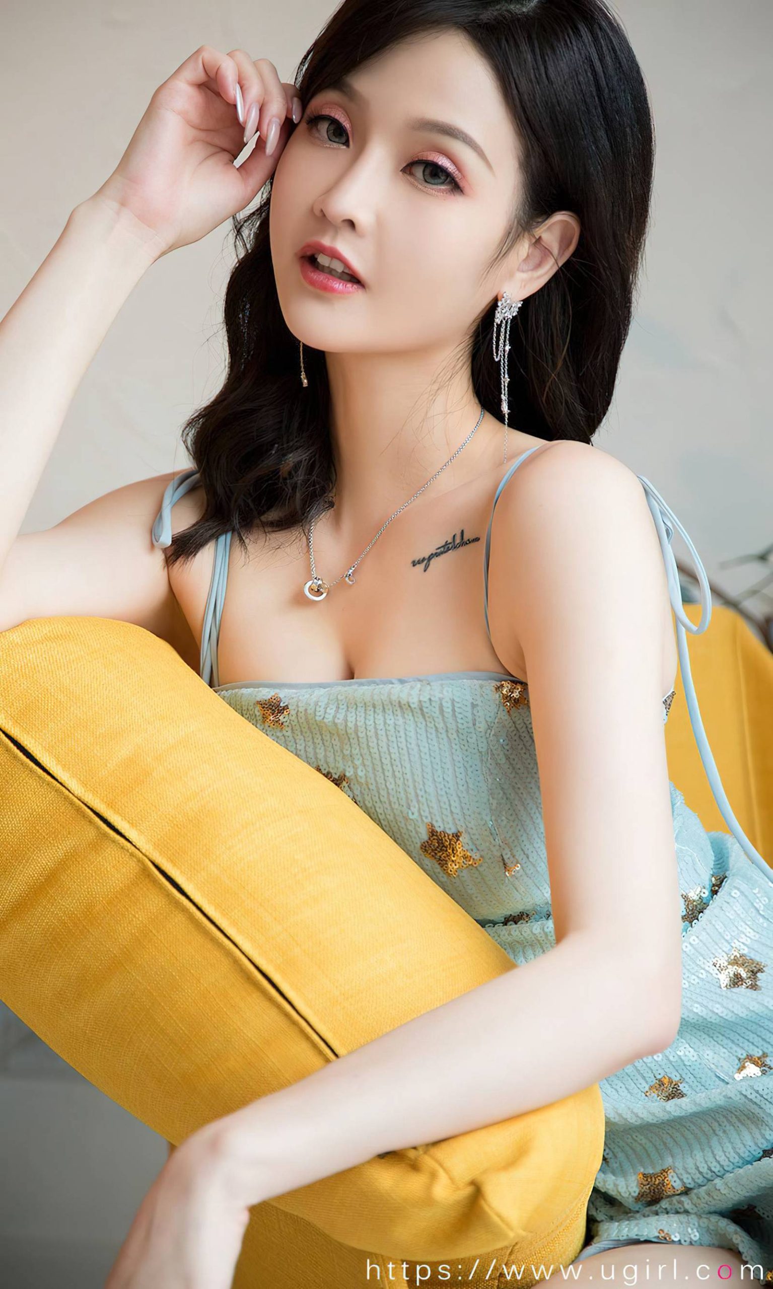 图片[35]-[爱尤物]2024 NO.2830 清澈的你 露儿[35P] – 速更版-美库