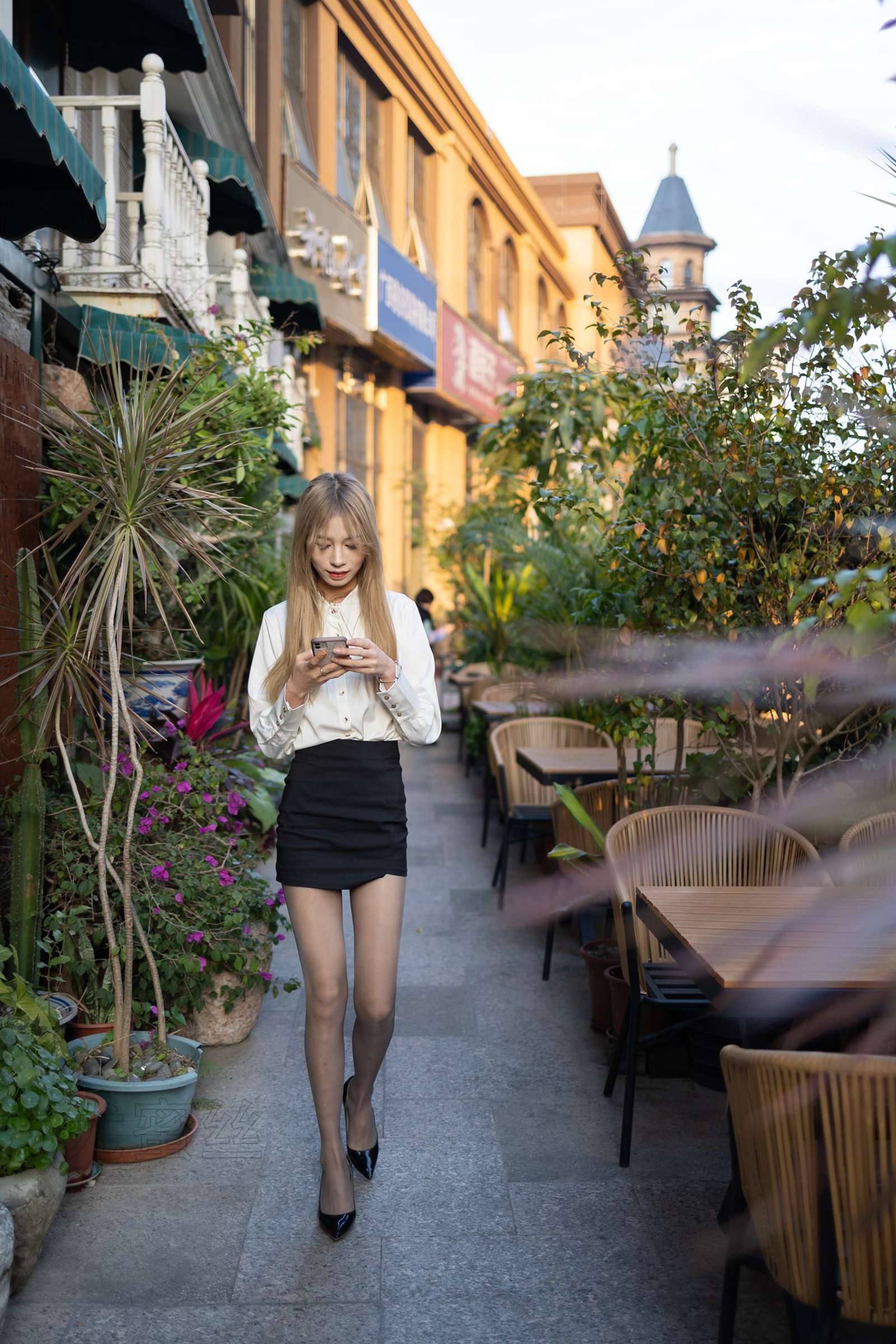 图片[33]-尤蜜丝 NO.091 穿搭推广展示图集[44P] – 速更版-美库