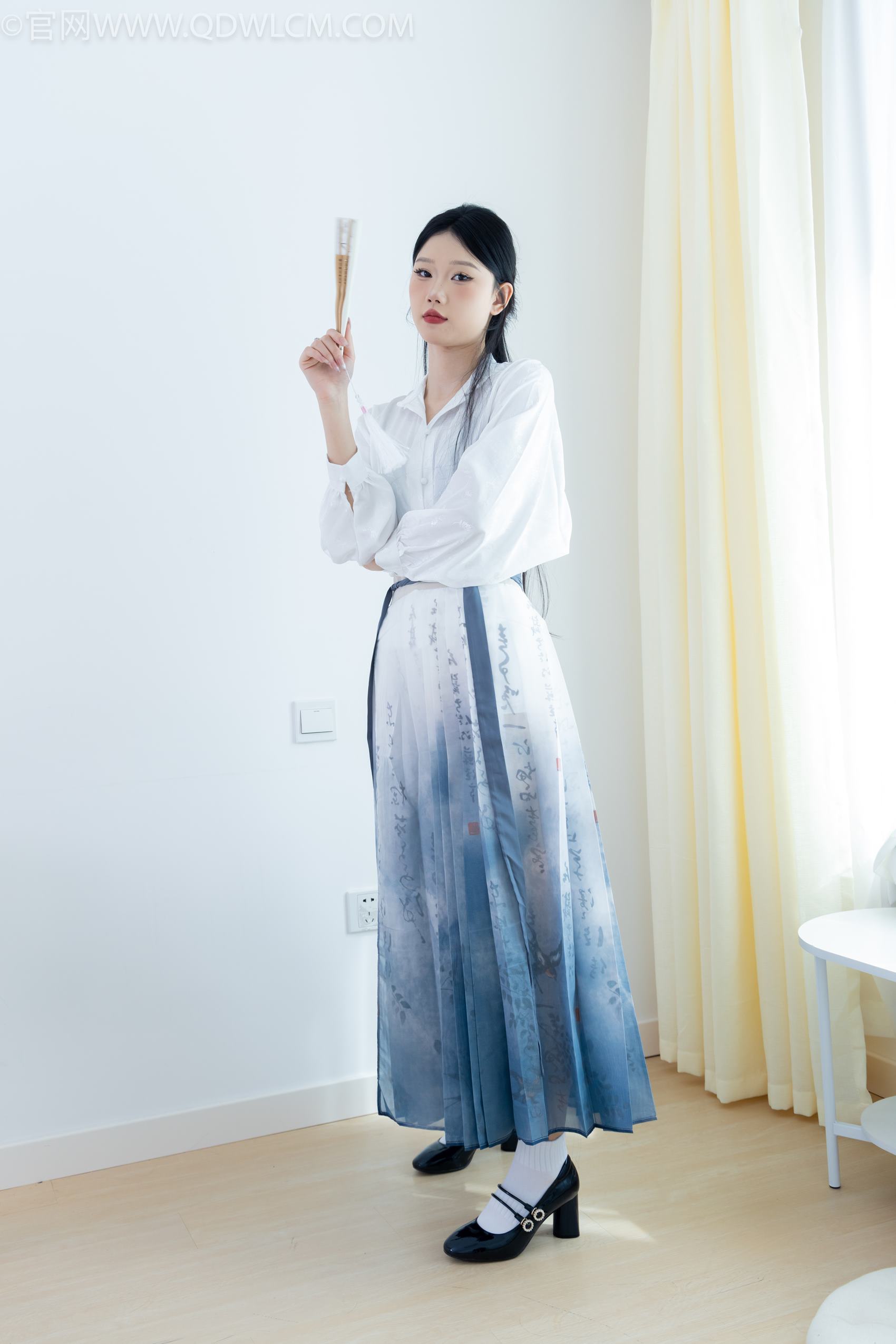 图片[11]-物恋传媒 NO.1938 小竹-清明雨上[158P] – 速更版-美库