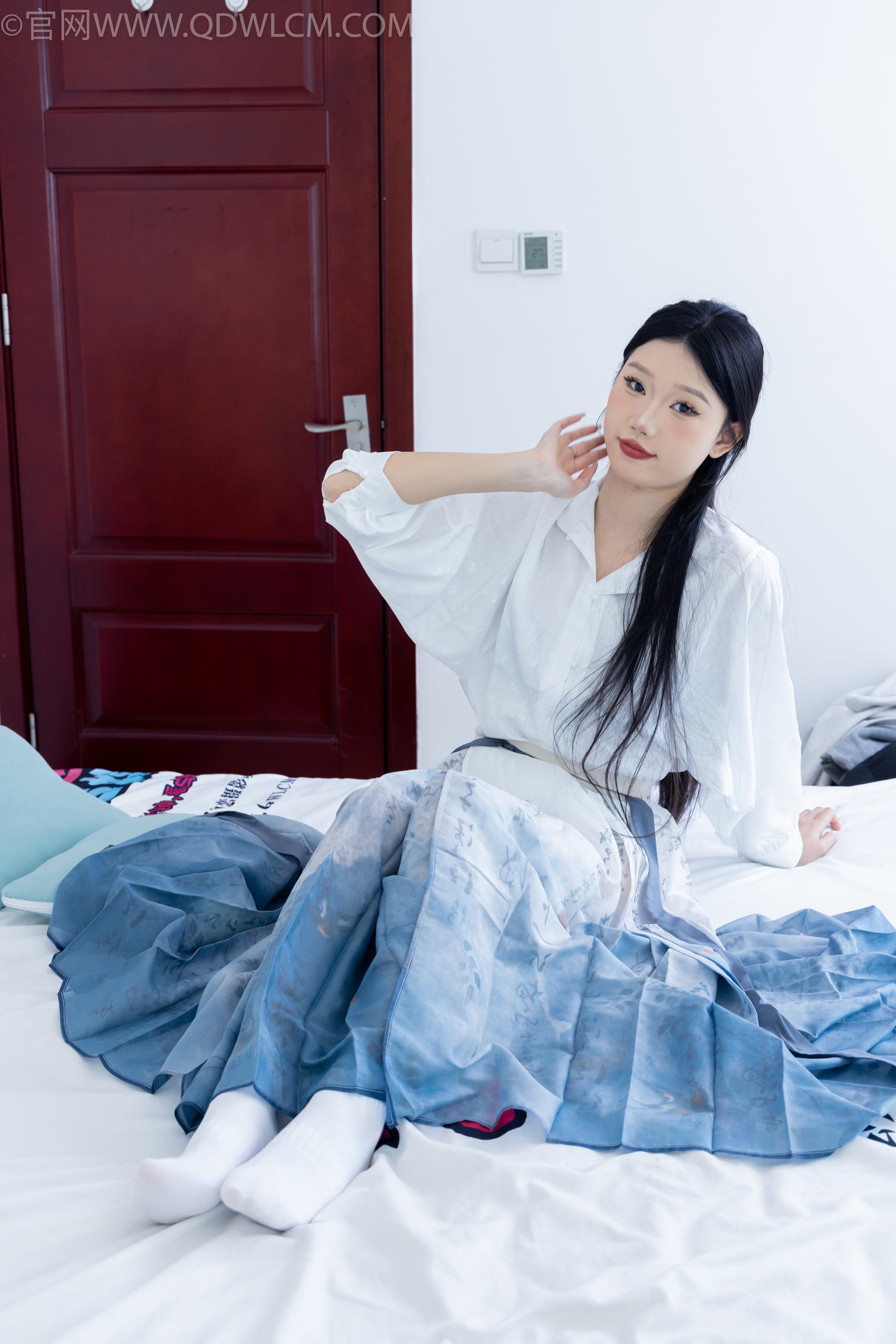 图片[97]-物恋传媒 NO.1938 小竹-清明雨上[158P] – 速更版-美库