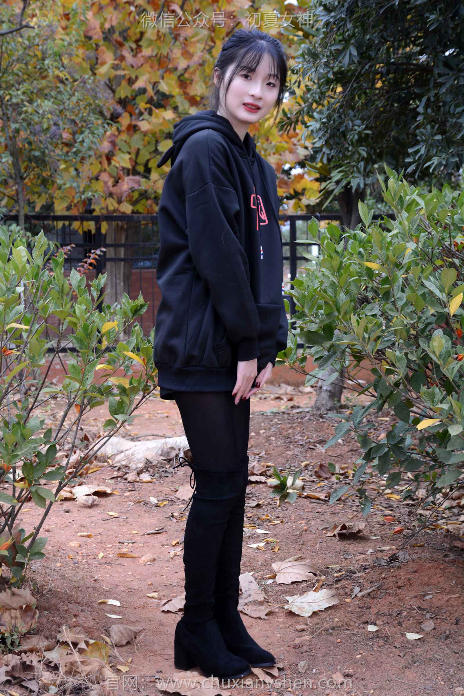 图片[15]-初夏女神 NO.132 安妮 浅看红枫[120P] – 速更版-美库