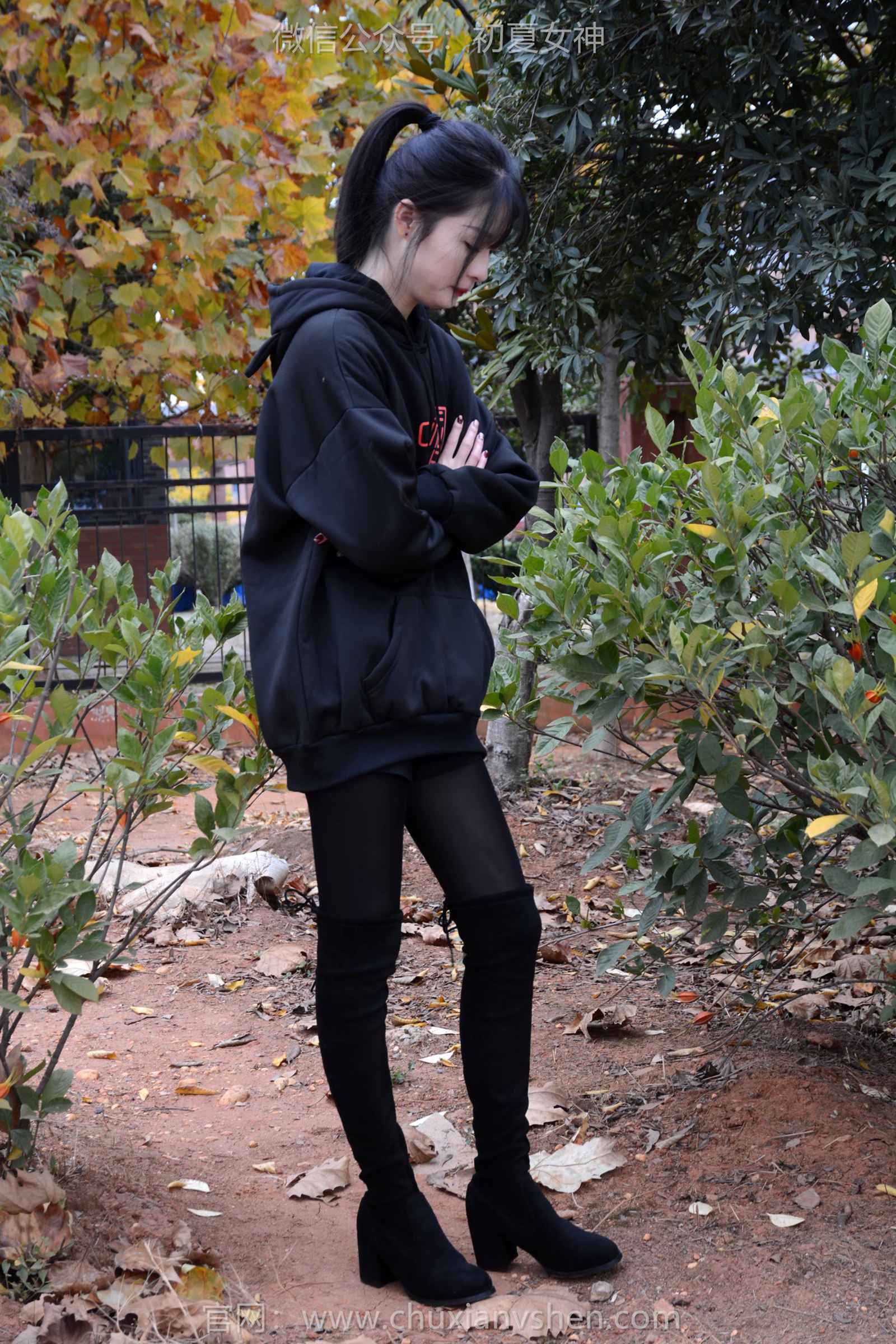 图片[19]-初夏女神 NO.132 安妮 浅看红枫[120P] – 速更版-美库