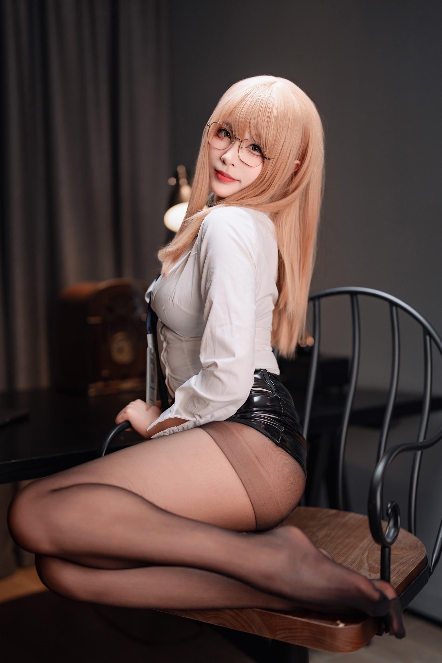 图片[11]-轩萧学姐 – 艾玛OL[156P] – 速更版-美库