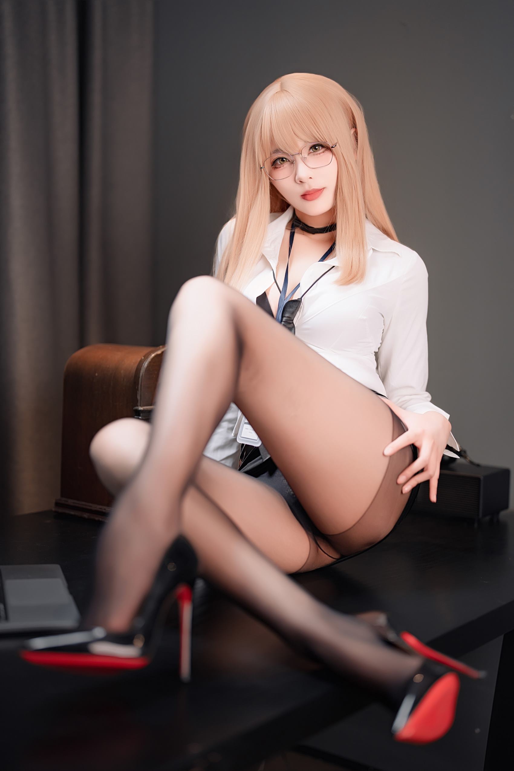 图片[45]-轩萧学姐 – 艾玛OL[156P] – 速更版-美库