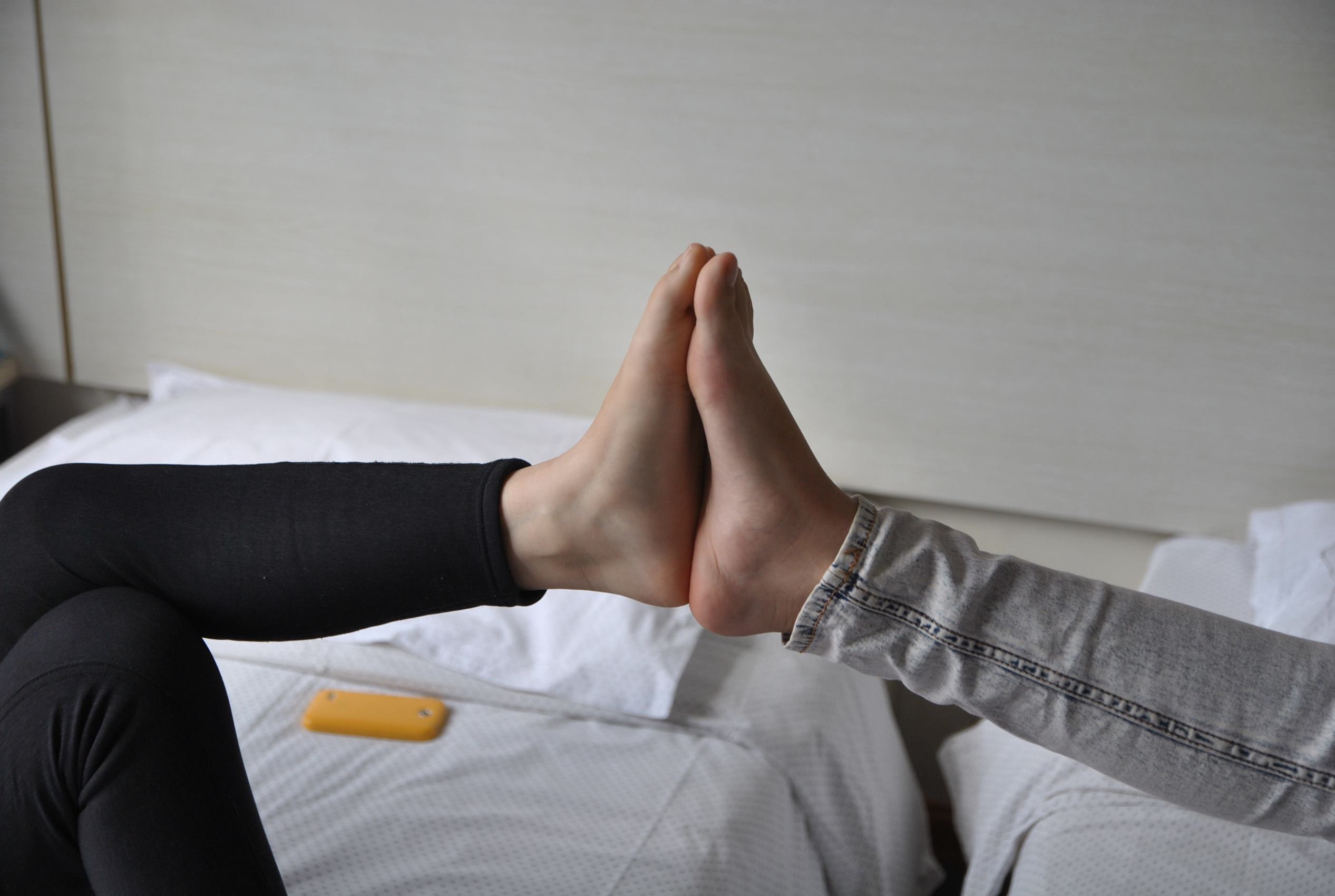 图片[24]-自由摄影 No.224 裸足 比脚 脚力 粉嫩 [98P] – 速更版-美库