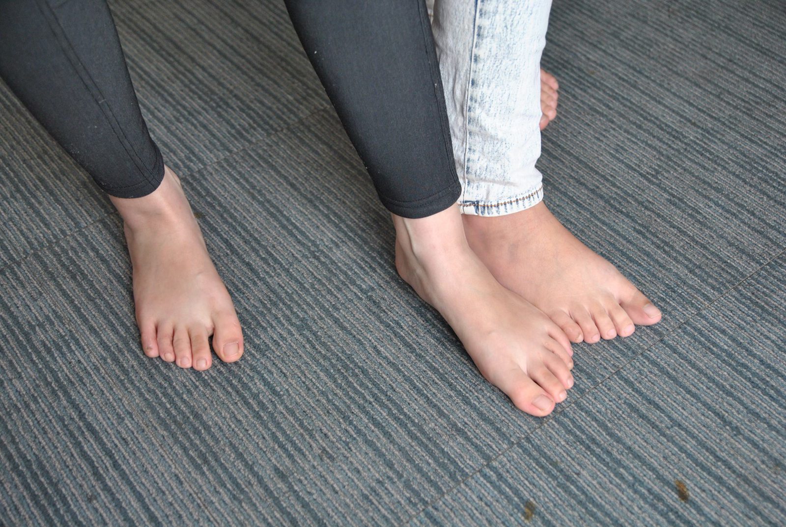 图片[53]-自由摄影 No.224 裸足 比脚 脚力 粉嫩 [98P] – 速更版-美库