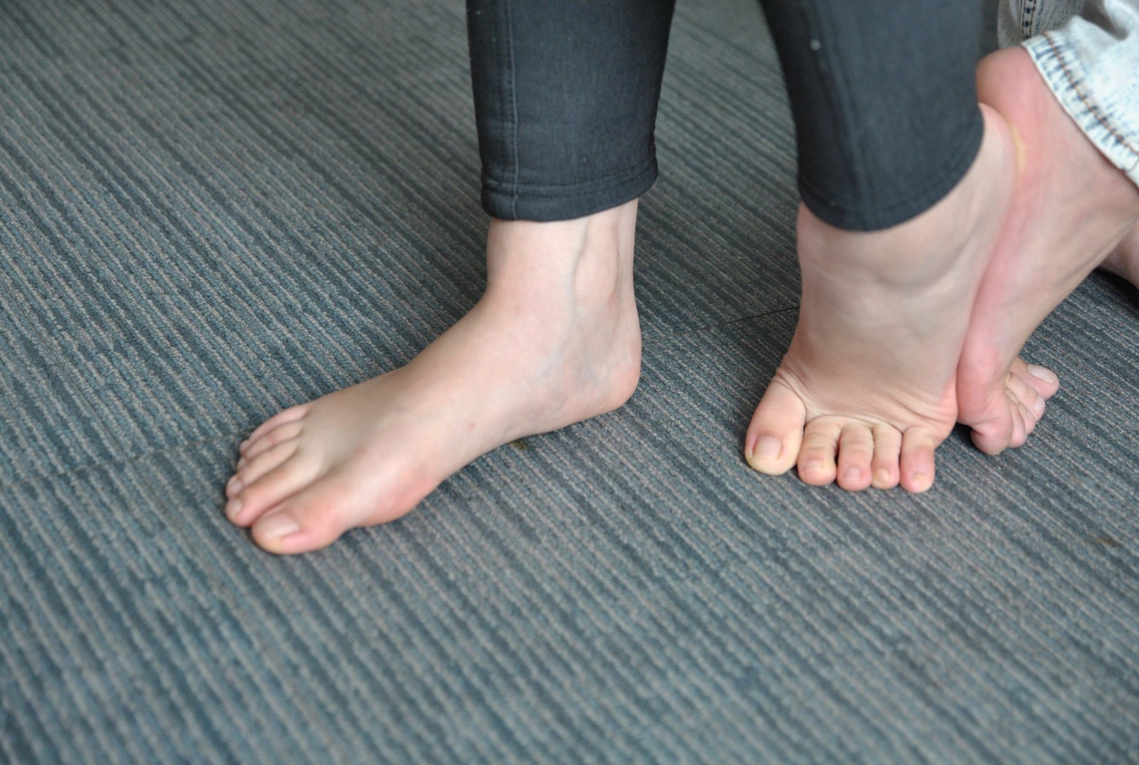 图片[67]-自由摄影 No.224 裸足 比脚 脚力 粉嫩 [98P] – 速更版-美库