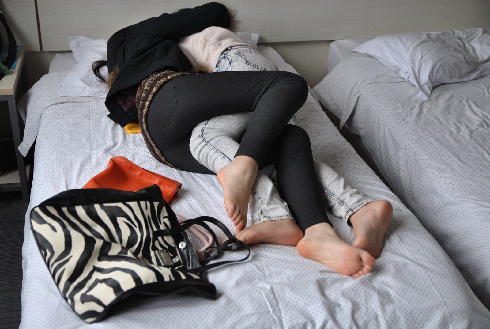 图片[90]-自由摄影 No.224 裸足 比脚 脚力 粉嫩 [98P] – 速更版-美库