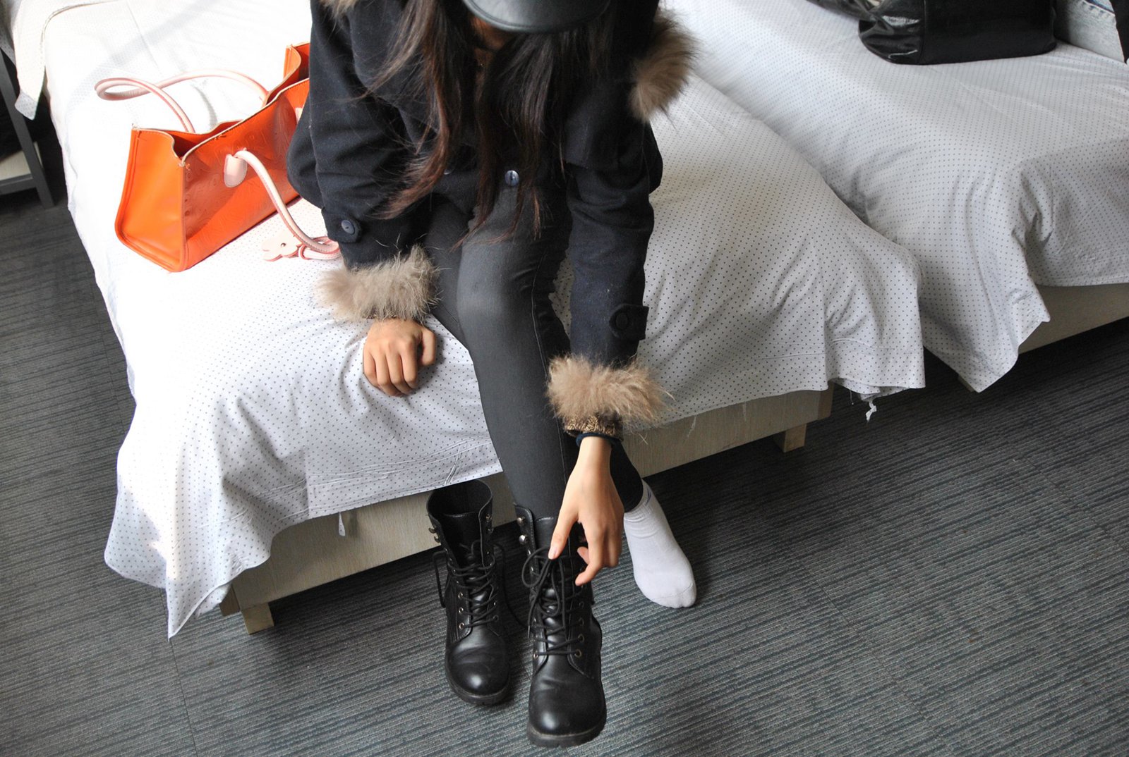 图片[96]-自由摄影 No.224 裸足 比脚 脚力 粉嫩 [98P] – 速更版-美库