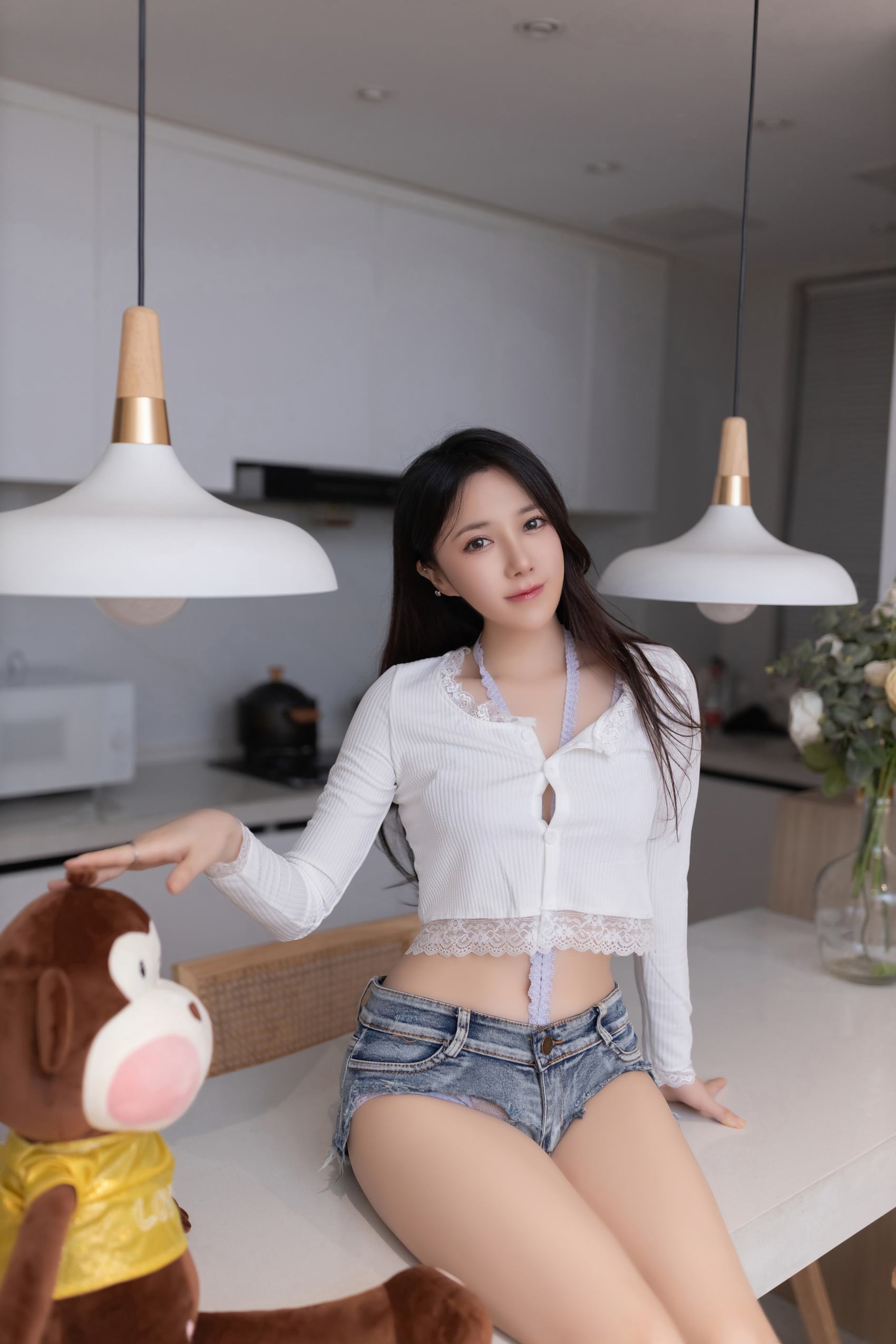 图片[12]-秀人名模鱼子酱Fish内部私购未上架《香蕉小猴》写真[32P] – 速更版-美库