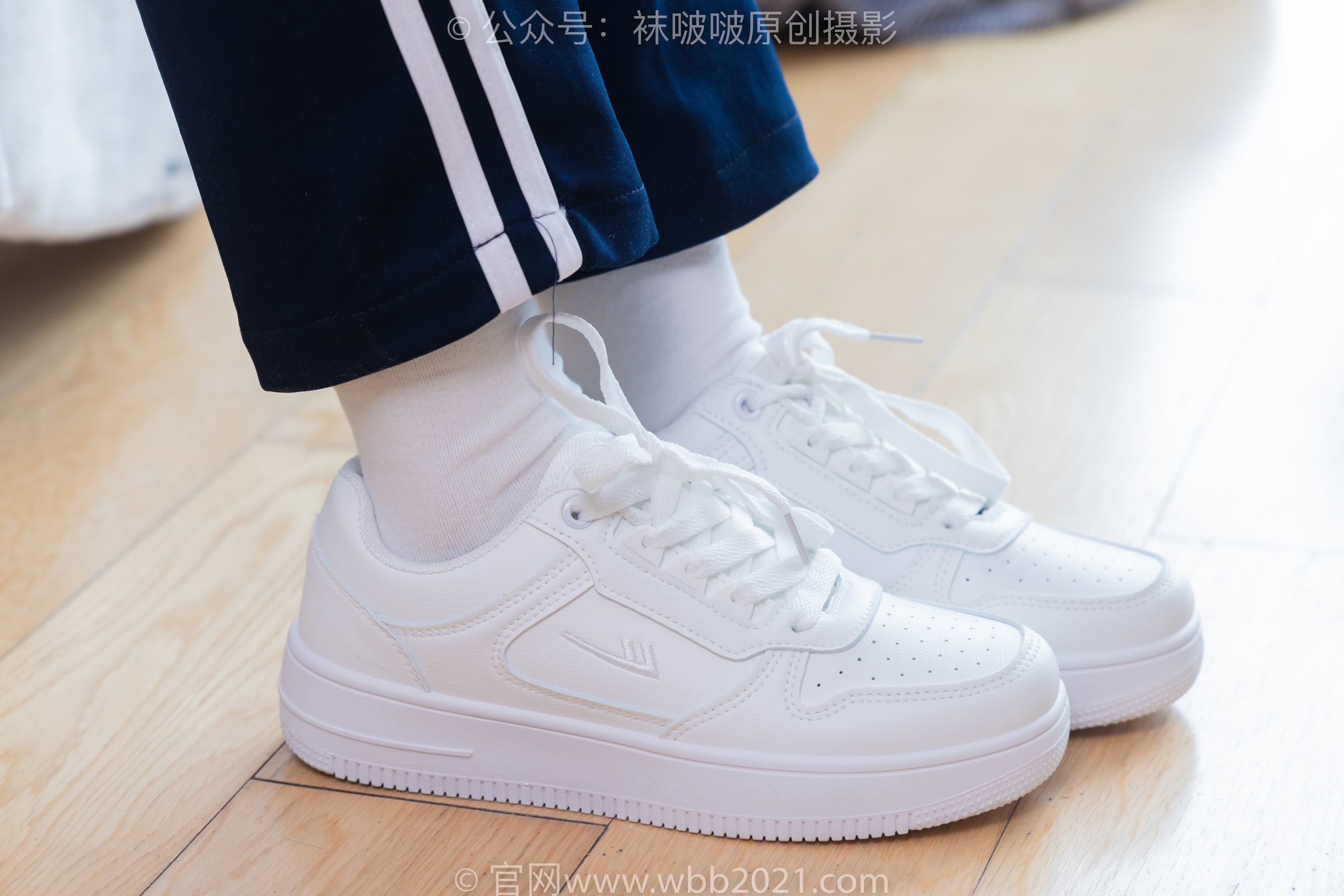 图片[11]-[BoBoSocks袜啵啵]NO.366 甜甜圈-三双板鞋、白棉袜、短白丝[150P] – 速更版-美库