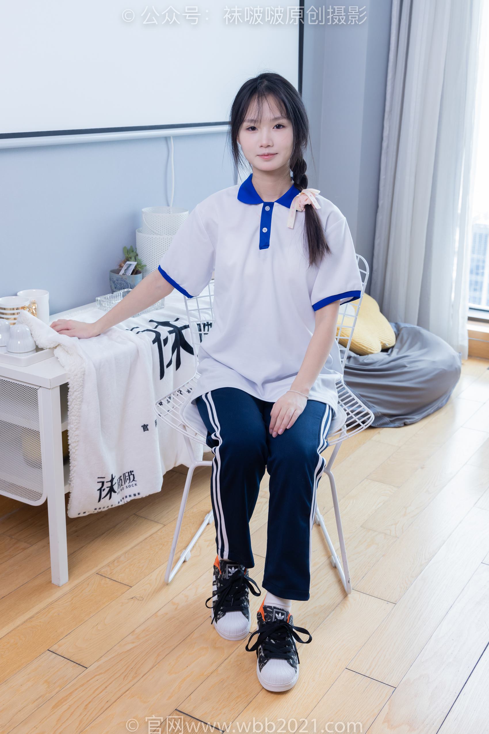 图片[21]-[BoBoSocks袜啵啵]NO.366 甜甜圈-三双板鞋、白棉袜、短白丝[150P] – 速更版-美库