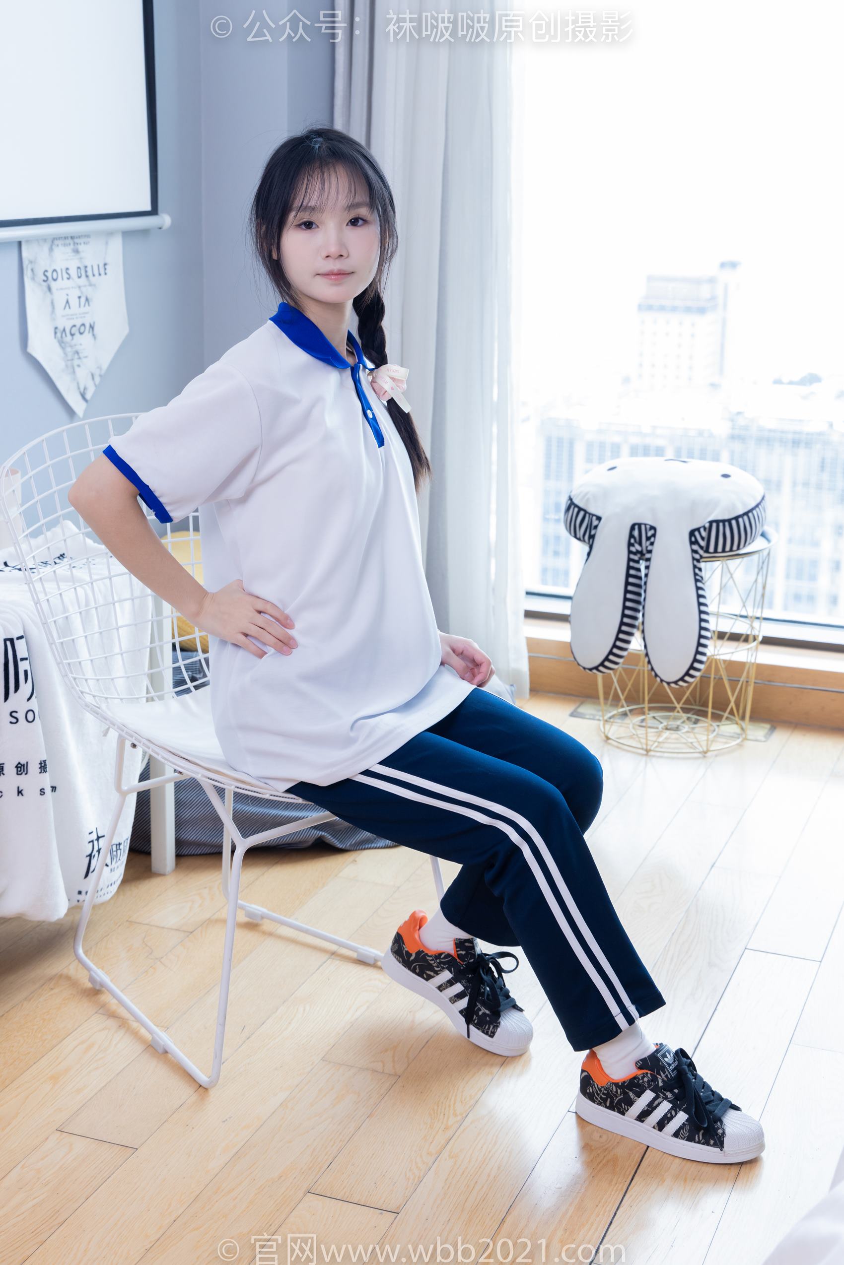 图片[23]-[BoBoSocks袜啵啵]NO.366 甜甜圈-三双板鞋、白棉袜、短白丝[150P] – 速更版-美库