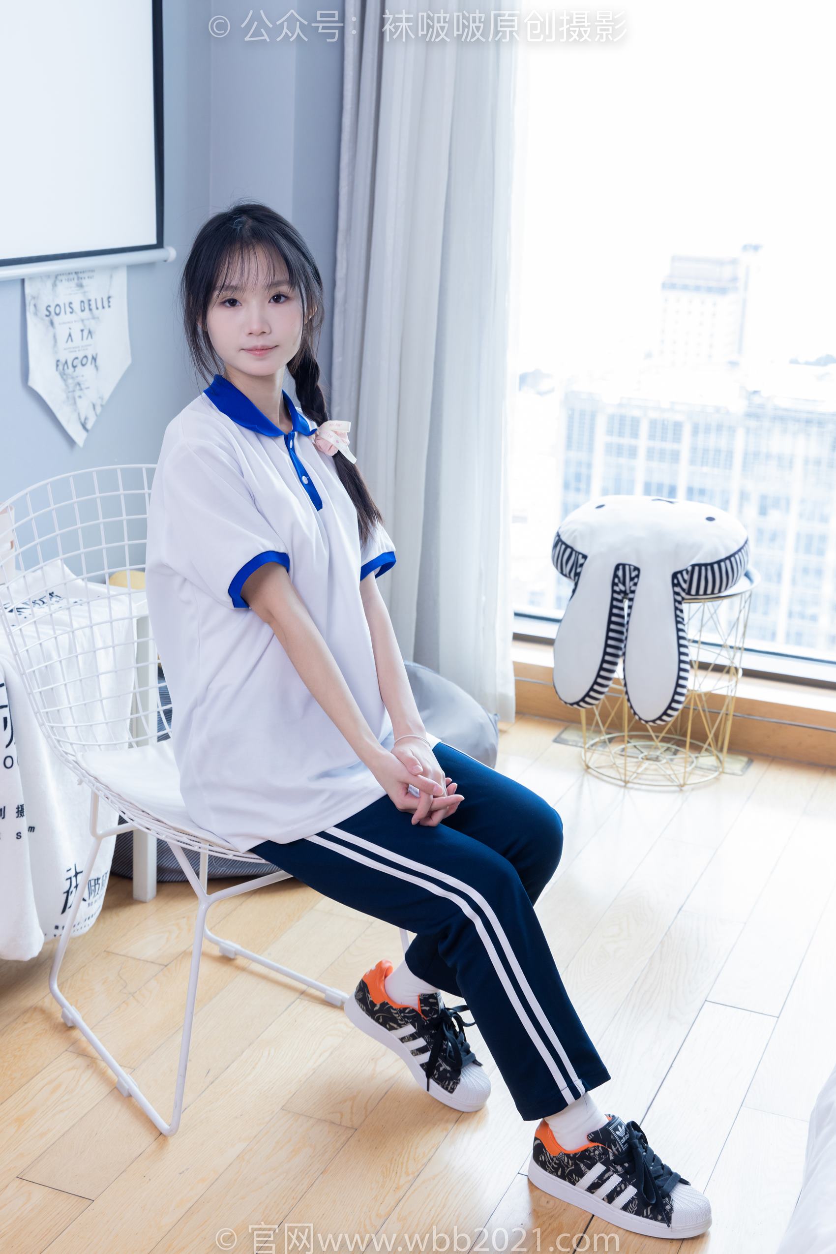 图片[25]-[BoBoSocks袜啵啵]NO.366 甜甜圈-三双板鞋、白棉袜、短白丝[150P] – 速更版-美库