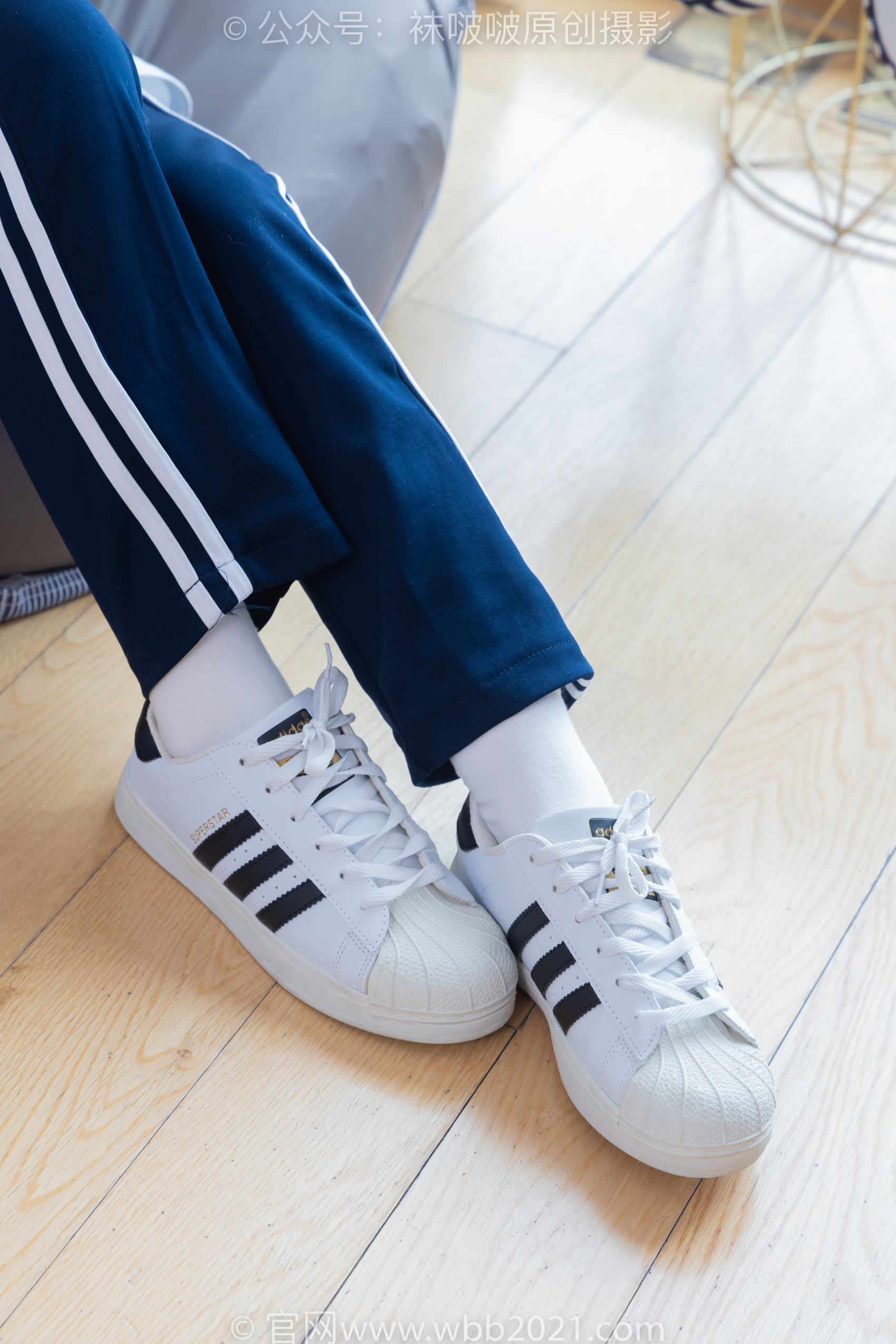 图片[39]-[BoBoSocks袜啵啵]NO.366 甜甜圈-三双板鞋、白棉袜、短白丝[150P] – 速更版-美库