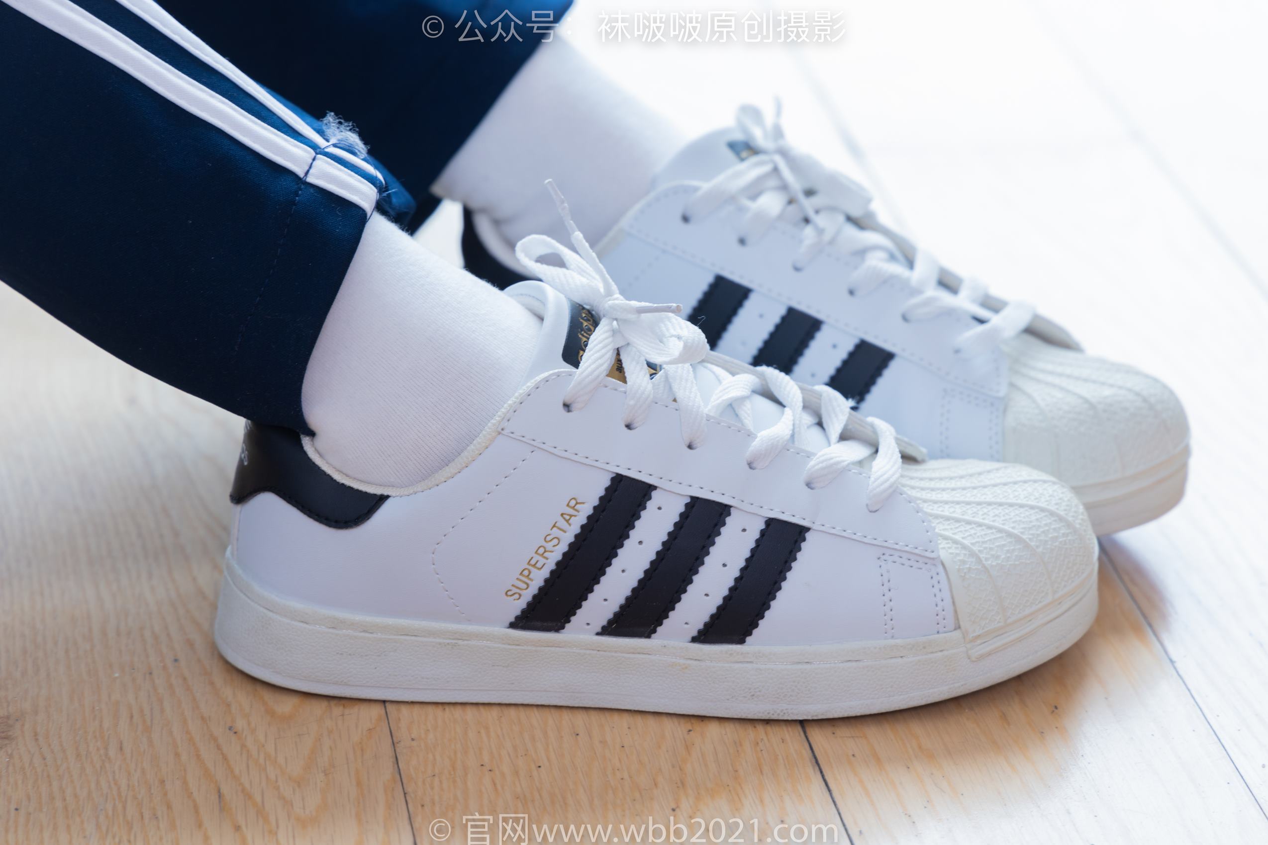 图片[41]-[BoBoSocks袜啵啵]NO.366 甜甜圈-三双板鞋、白棉袜、短白丝[150P] – 速更版-美库